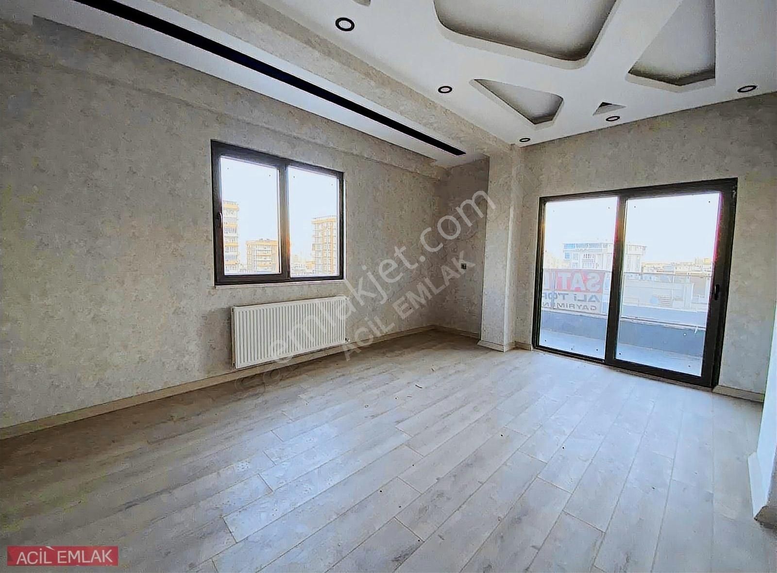 Acil Emlaktan Satılık Lüks 2+1 Daire