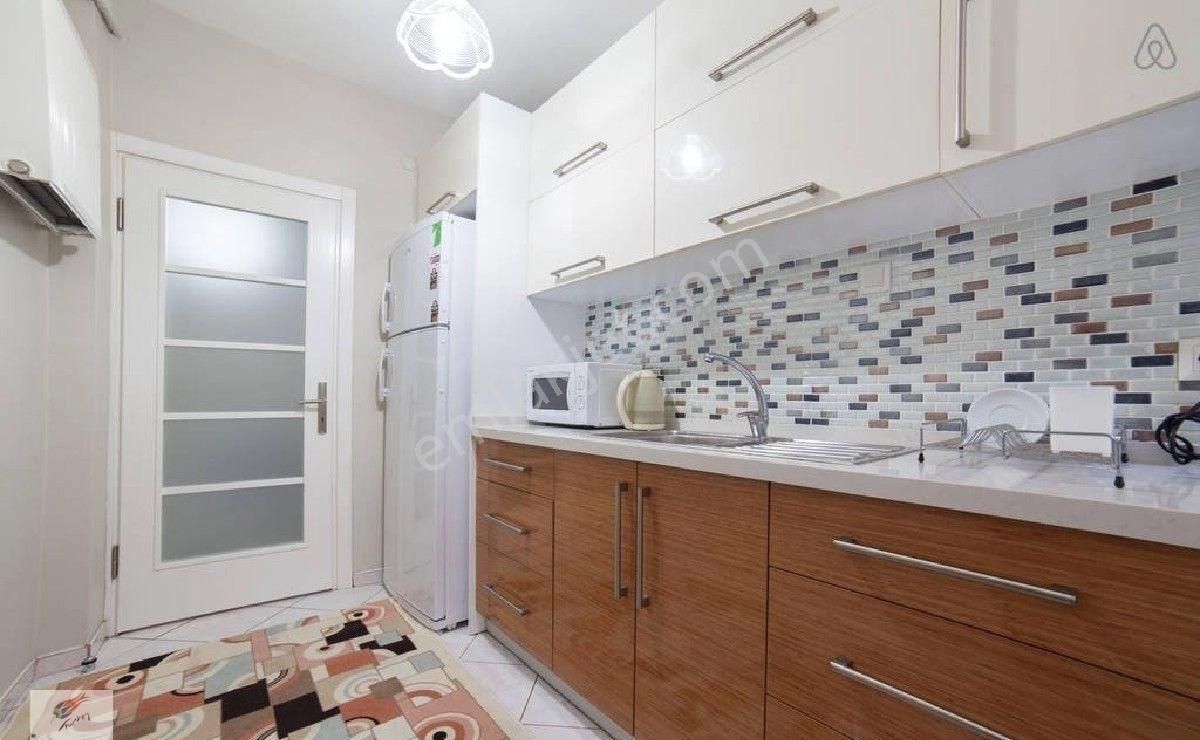 İstanbul Fatih Yusufpaşa Civarı Acil Satılık Daire.yüksek Giriş 3+1 Masrafsız 110 Metre - Görsel 2