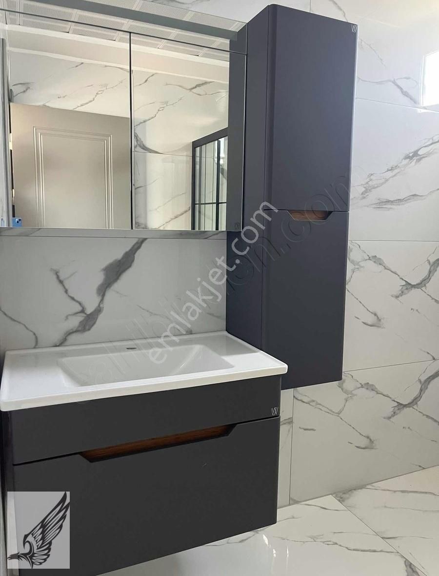 Akarca'da Denize Yürüme Mesafesinde 4+1 Tripleks Satılık Villa - Görsel 5