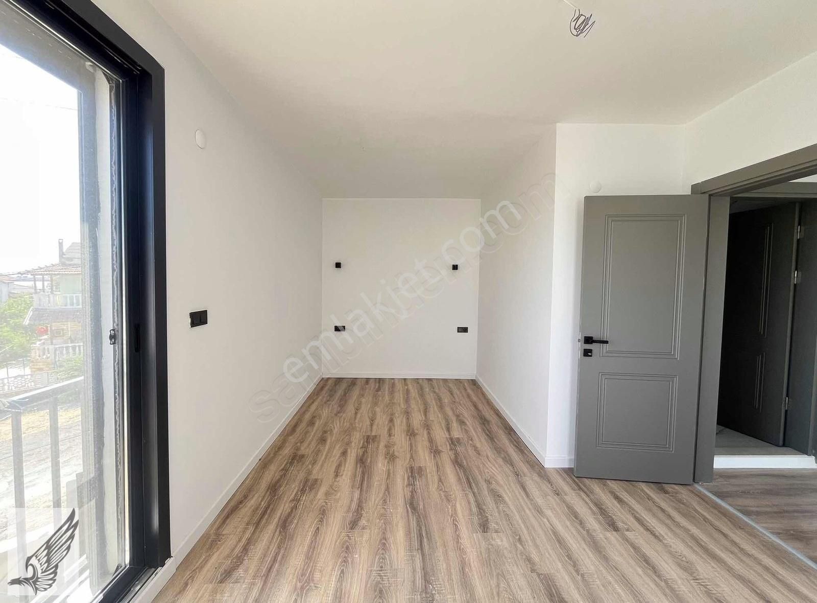 Akarca'da Denize Yürüme Mesafesinde 4+1 Tripleks Satılık Villa - Görsel 21