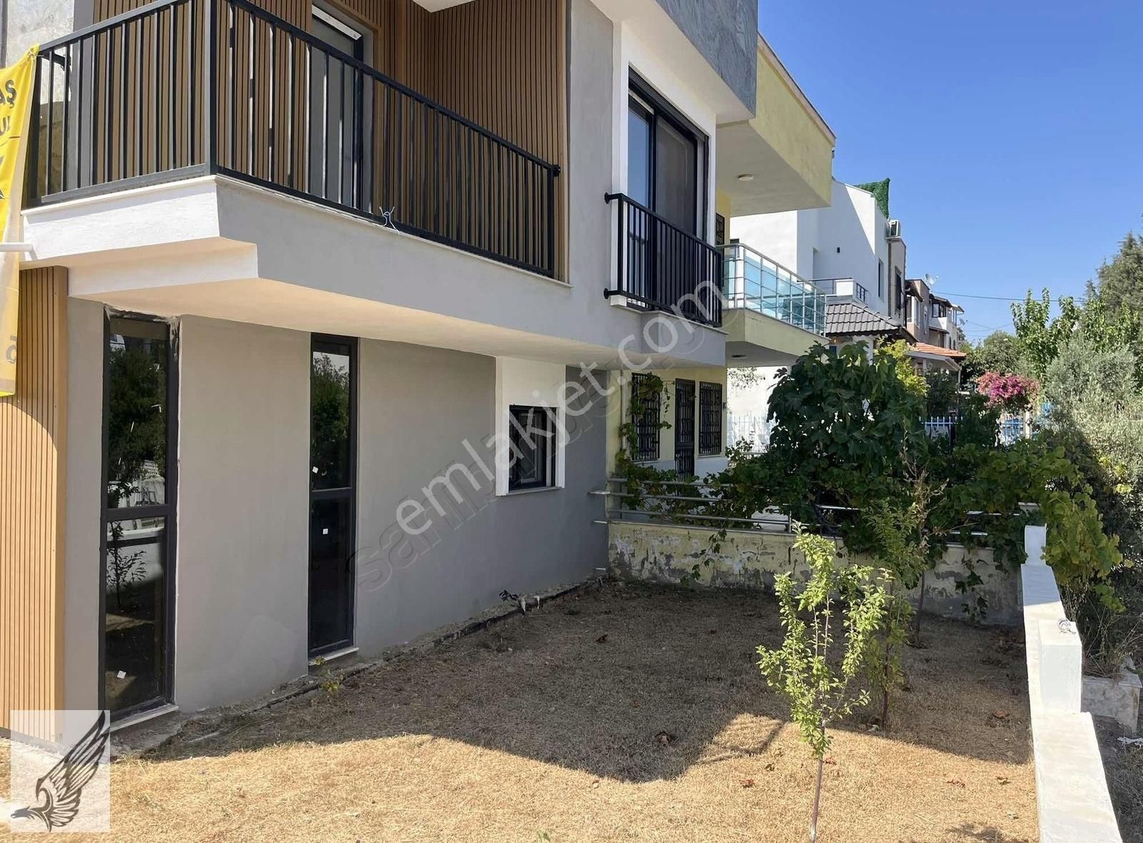 Akarca'da Denize Yürüme Mesafesinde 4+1 Tripleks Satılık Villa - Görsel 10