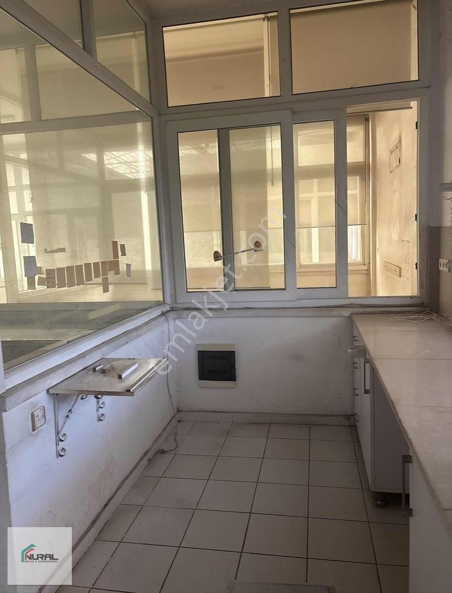 Sanayi Sitesinde Mobilyacılar Bölümünde İki Katlı Satılık İşyeri - Görsel 6
