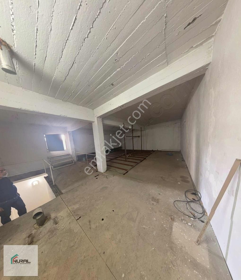 Sanayi Sitesinde Mobilyacılar Bölümünde İki Katlı Satılık İşyeri - Görsel 2