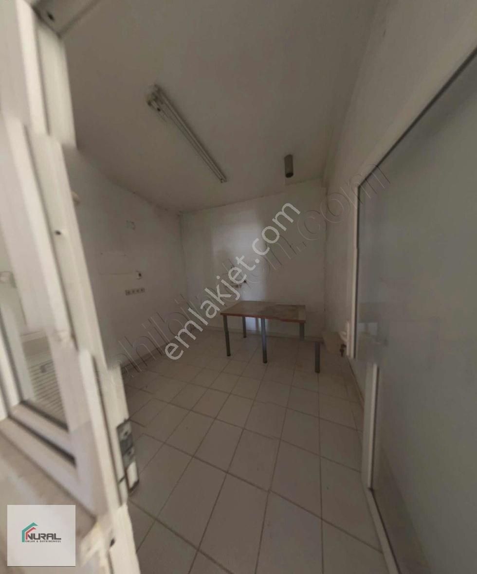 Sanayi Sitesinde Mobilyacılar Bölümünde İki Katlı Satılık İşyeri - Görsel 16