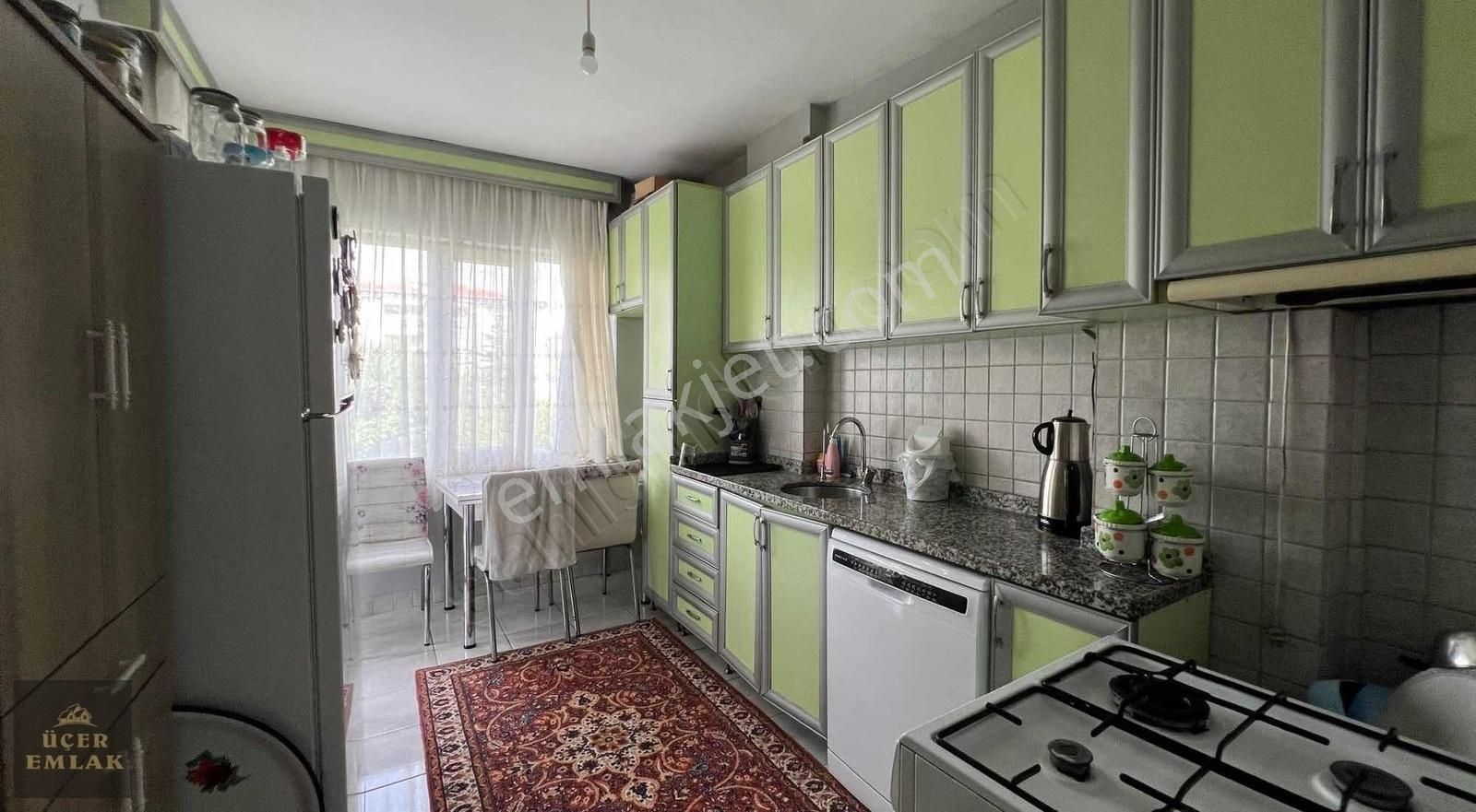Lüleburgaz İstiklal Mah Ara Kat 2+1 Satılık Daire Hastane Yakını