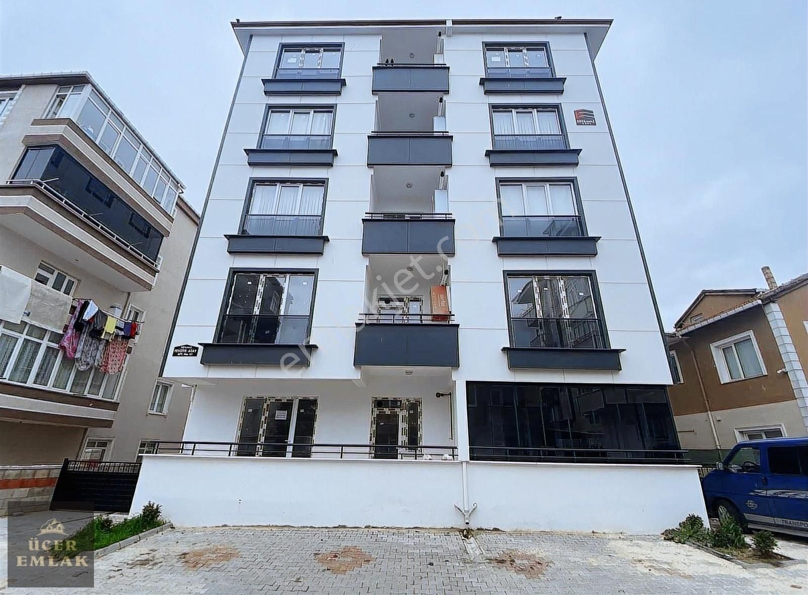 Üçer Emlak'tan Lüleburgaz Barış Mah. Arakat 2+1 Sıfır Daire