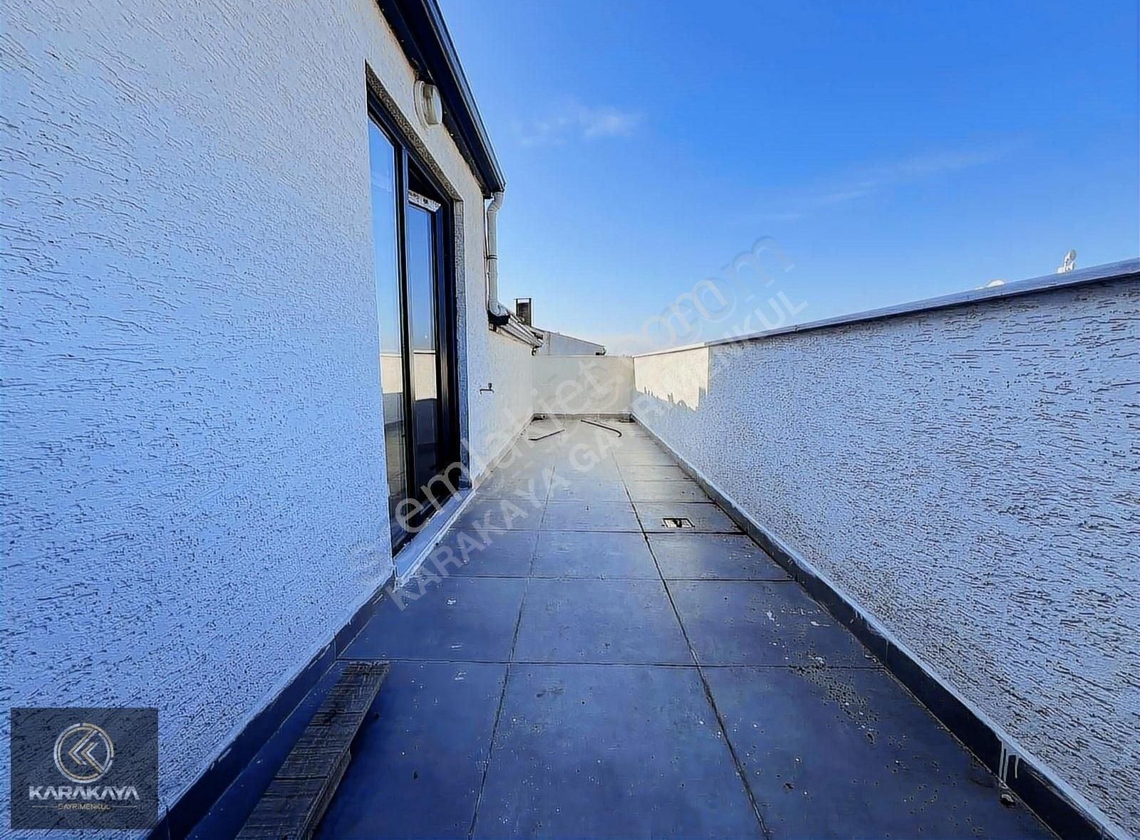 Piri Reis Mah Tuzla Caddesi Yakını 3+1 170 M² Çatı Dubleks