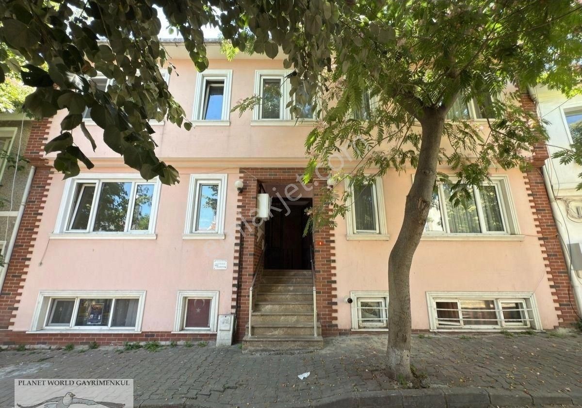 Planet’ten 2009 Yapımı Binada Merkezde 3+1 Dubleks Daire