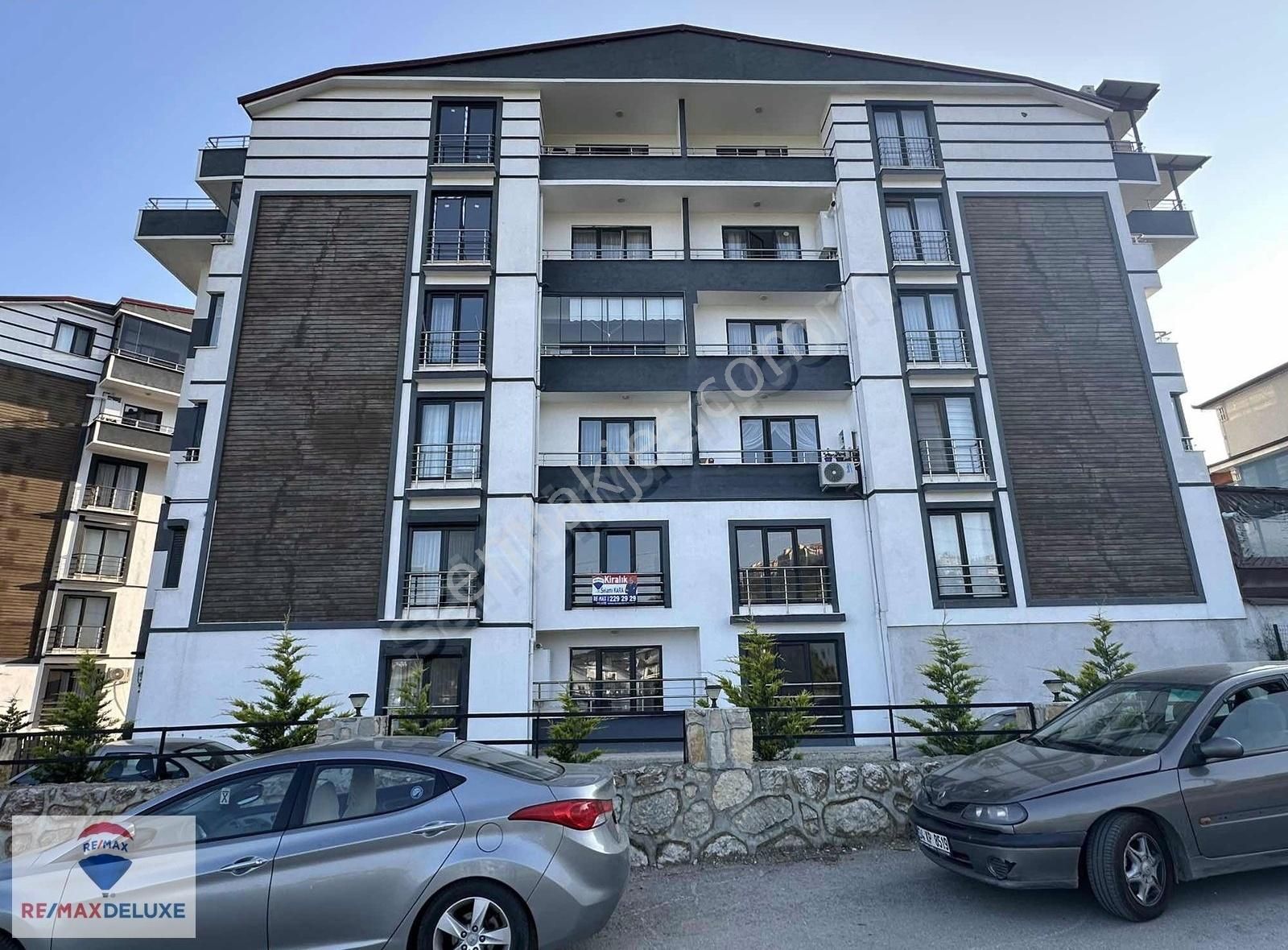 İzmit Gündoğduda Site İçinde Kiralık 2+1 Daire