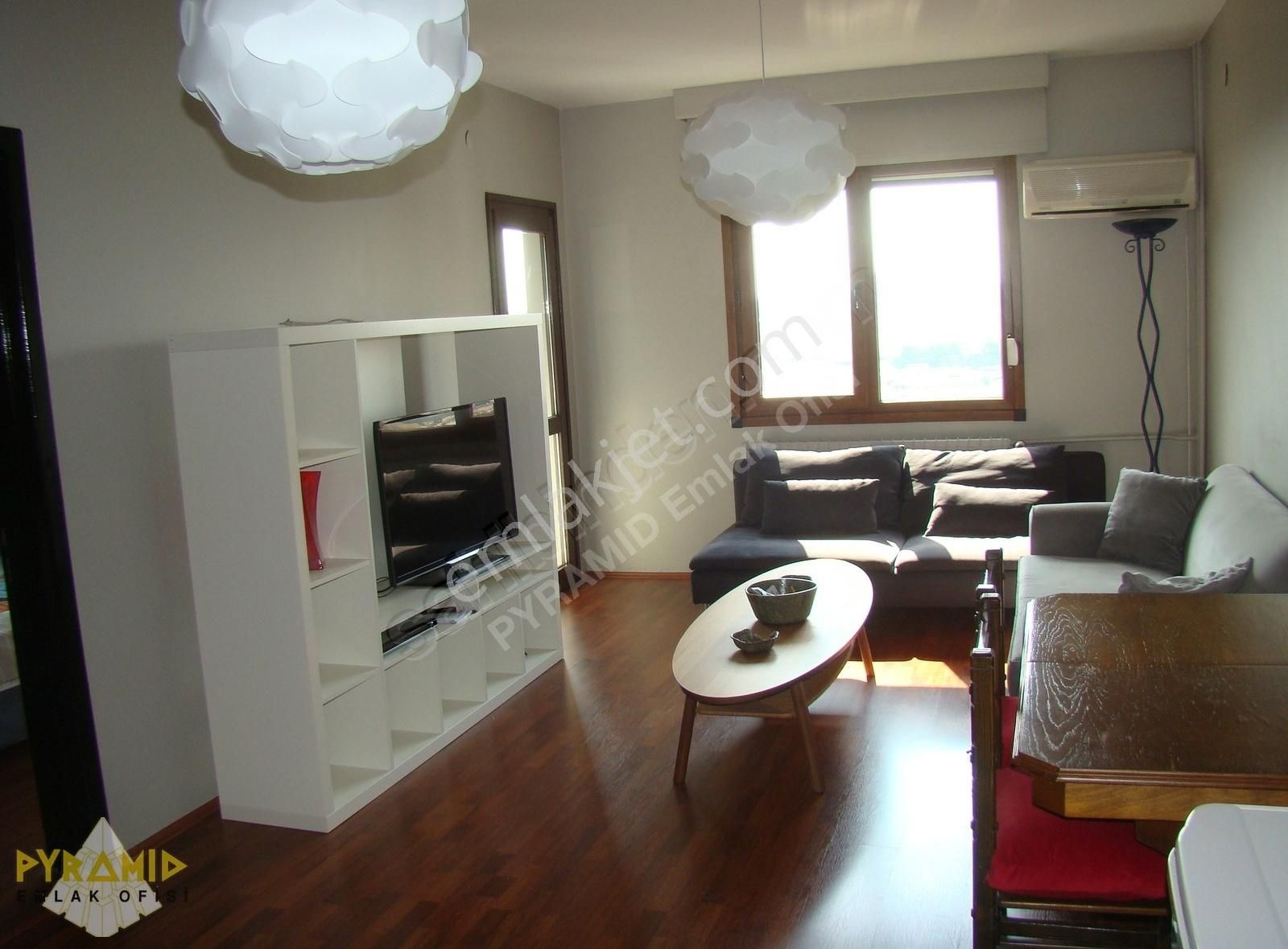 Pyramıd'den Ataköy 7-8.kısım Turkuaz Sitesi Boş Teslim 1+1 Daire
