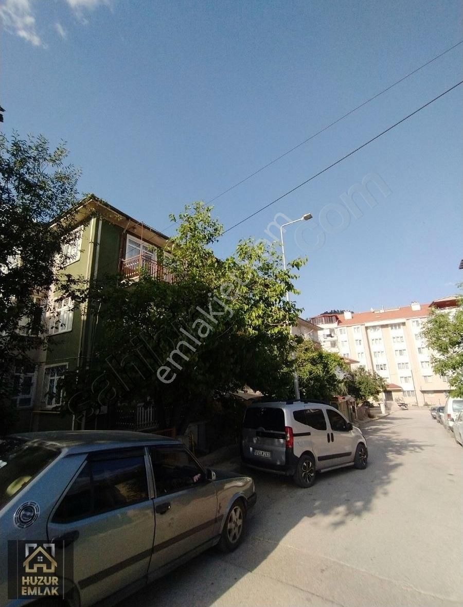 Huzur Emlaktan Aksu Mahallesinde Kiralık 2+1 Daire