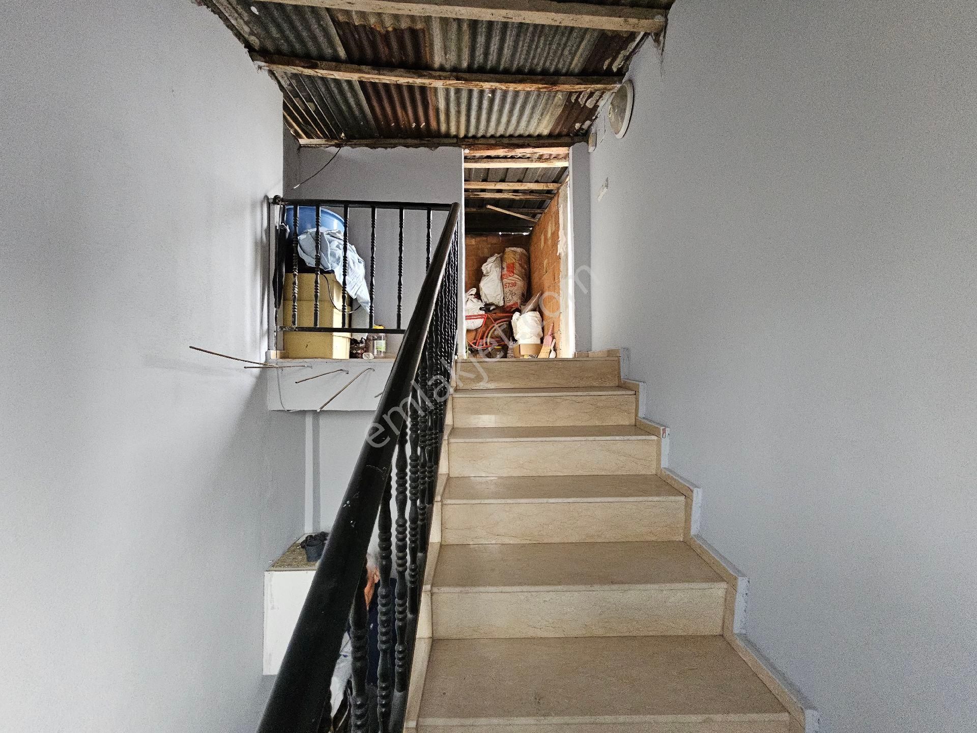 Seyhan Da Gülbahçesi Mh Kanala Varmadan168 Mt 2 Katlı Müstakil Evana Yola Yakın - Görsel 9