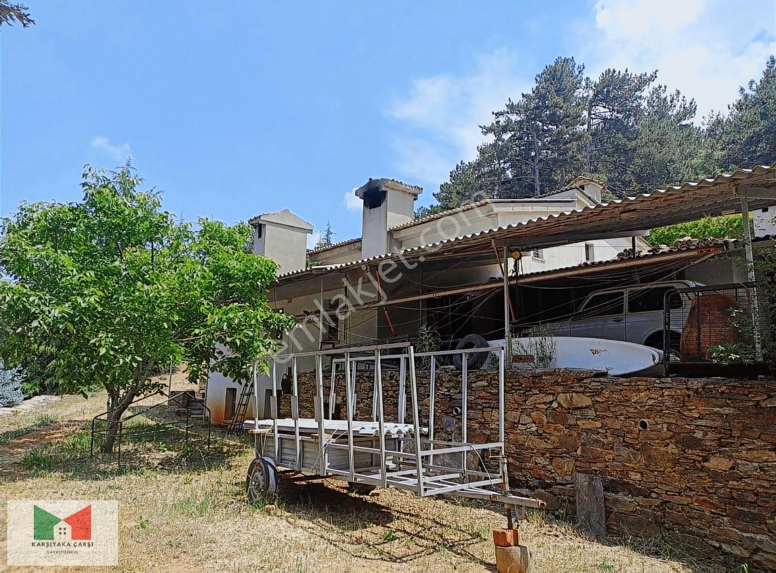 Kemalpaşa Kamberlerde Satılık 27600 M2 Muhteşem Villa Ve Çiftlik - Görsel 8