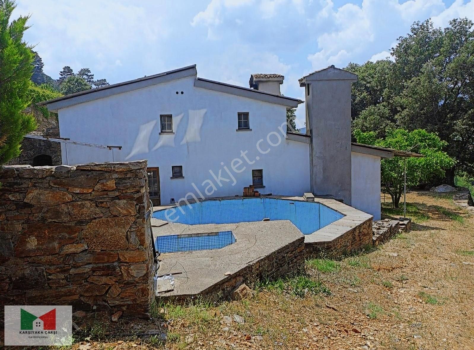 Kemalpaşa Kamberlerde Satılık 27600 M2 Muhteşem Villa Ve Çiftlik - Görsel 12