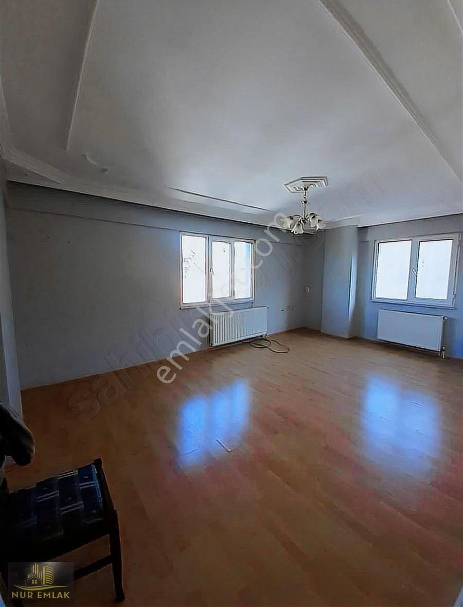 13 Eylül Gama Ortaokulu Civarı 2+1 Bakımlı Satılık Daire