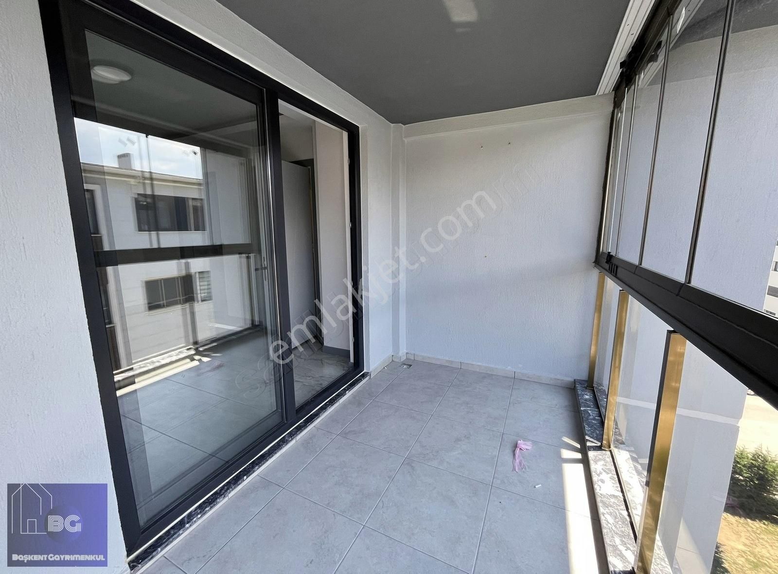 Başkent Gayrimenkulden Yenişafakta Site İçi 3+1 Satılık Daire - Görsel 2