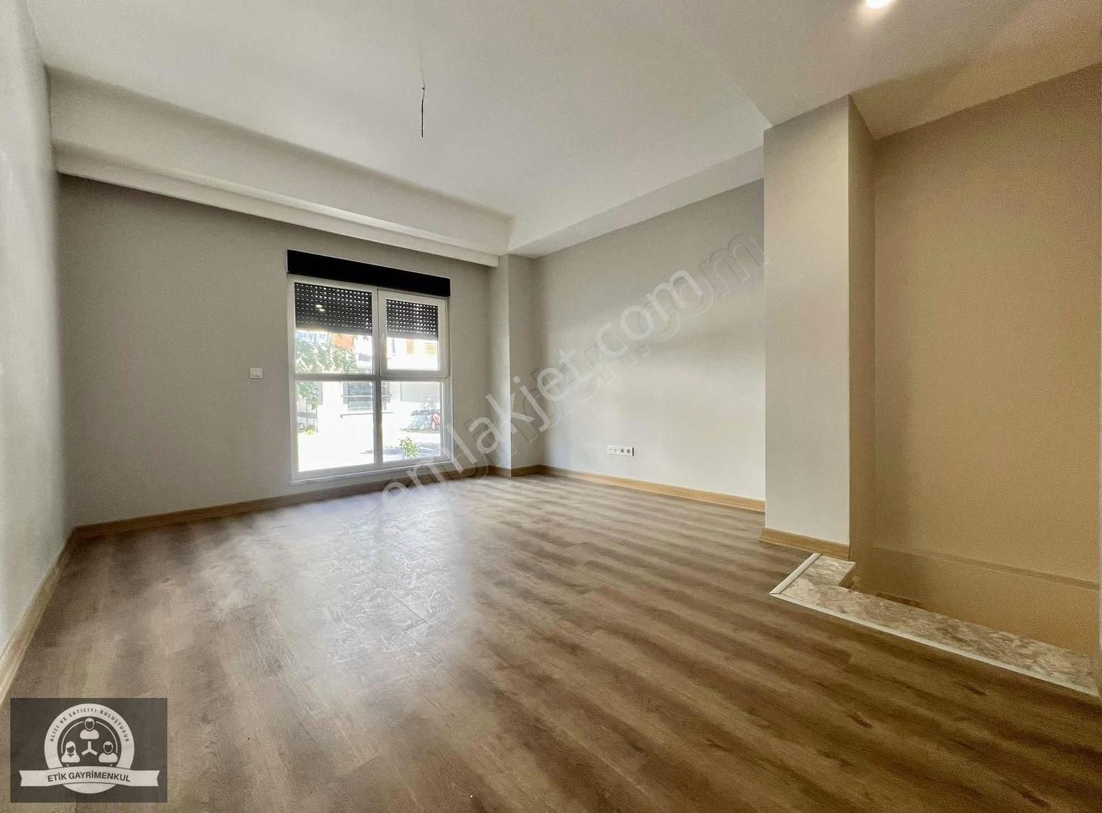 Akpınar Mah. Çok Lüks Yapım 3+1 Ters Dubleks Daire
