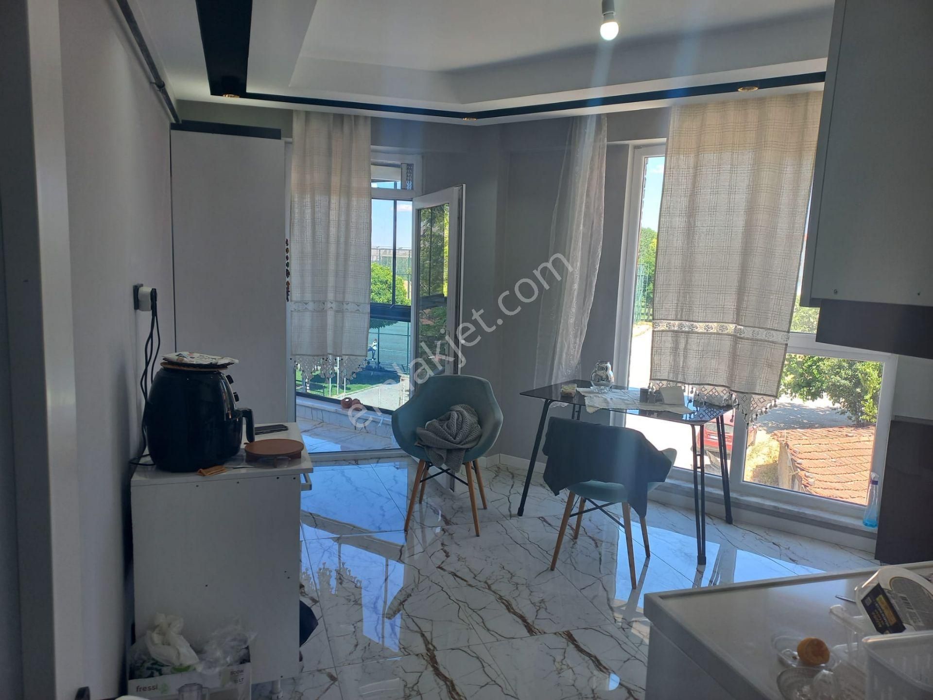 Satılık Eskişehir - Esentepe Mah Arakat 3+1 Ebeveyn Banyolu Eğitimciler Cd Yakını ; - Görsel 3