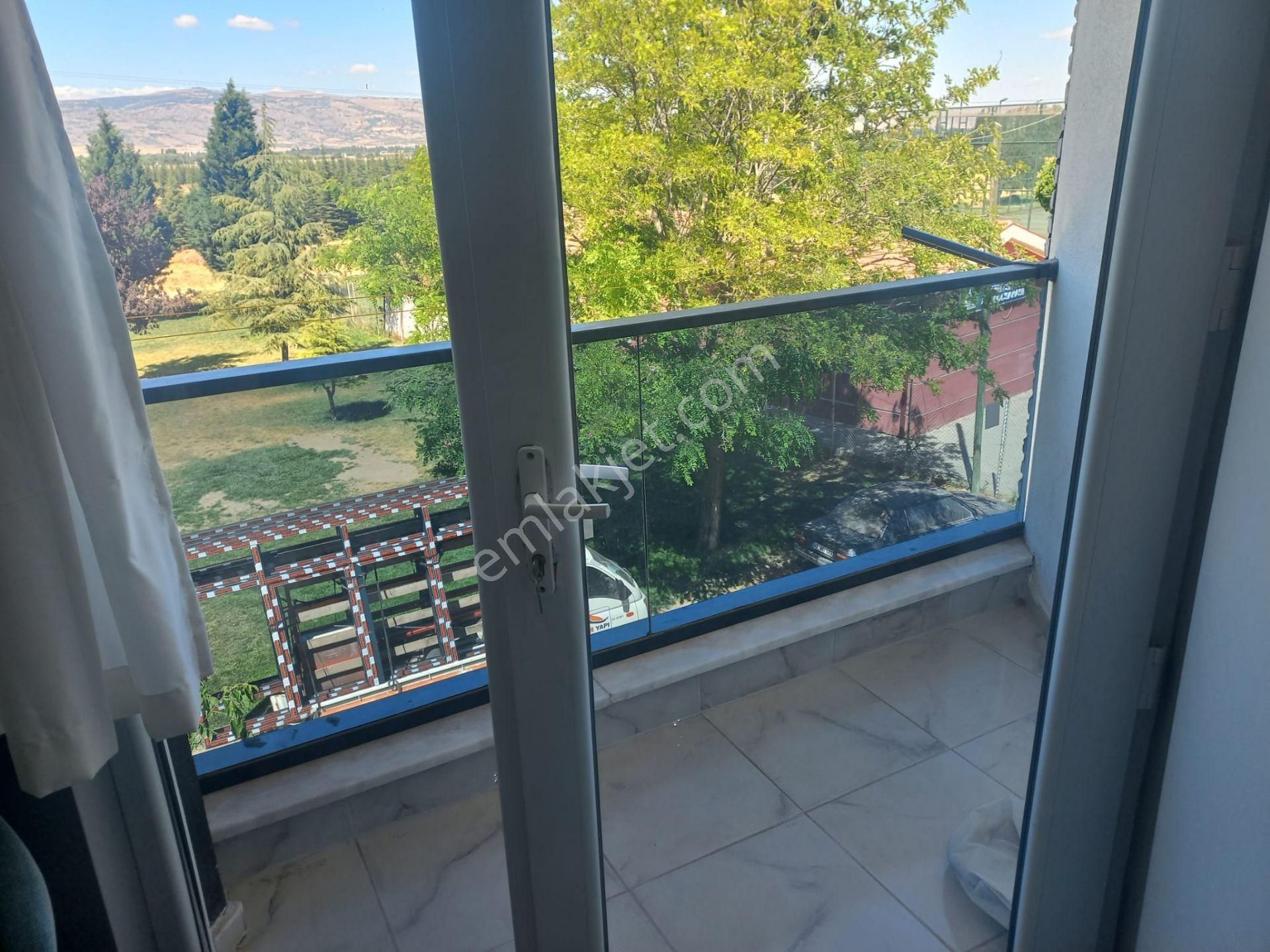 Satılık Eskişehir - Esentepe Mah Arakat 3+1 Ebeveyn Banyolu Eğitimciler Cd Yakını ; - Görsel 14