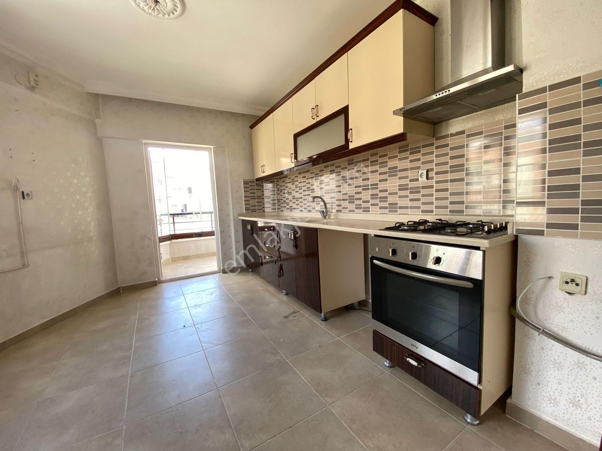 Etlik Şehir Hastanesi Yakını Manzaralı Yapılı Asansörlü 3+1 Kiralık Daire