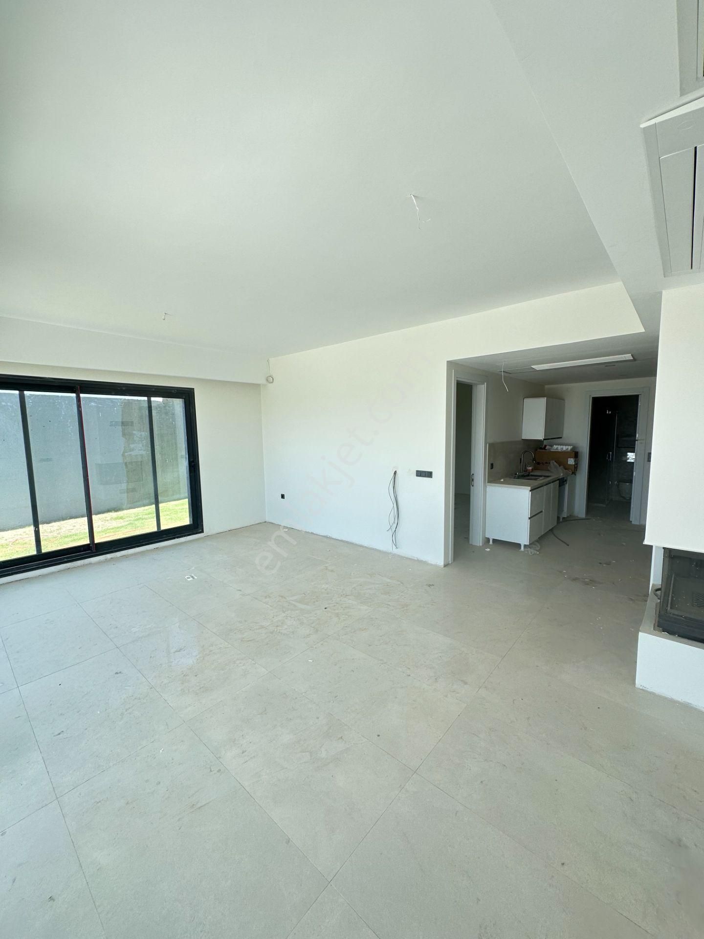 Mert Uçar'dan Satılık Menemen Villakent De Sıfır Villalar - Görsel 24