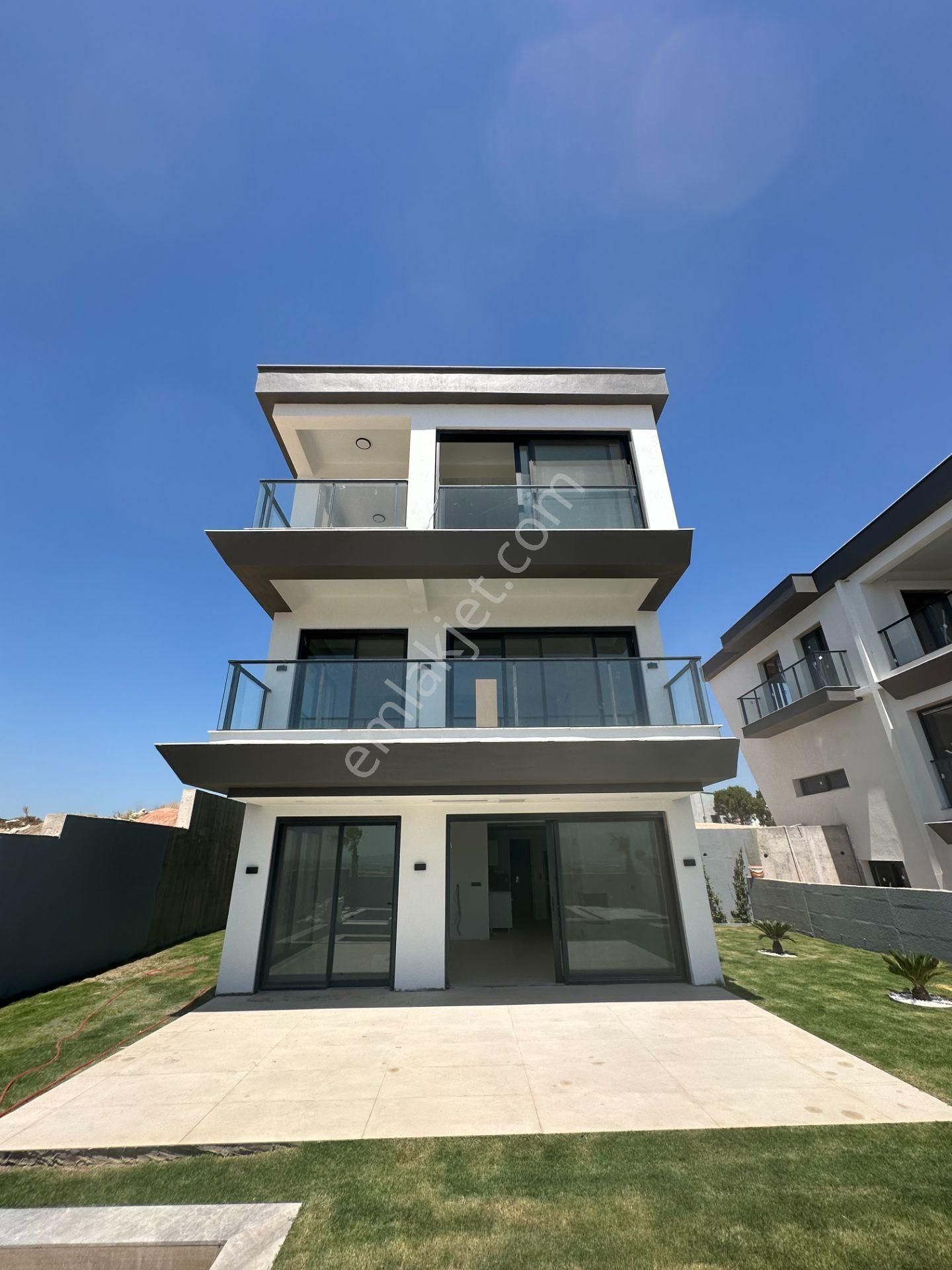 Mert Uçar'dan Satılık Menemen Villakent De Sıfır Villalar - Görsel 4