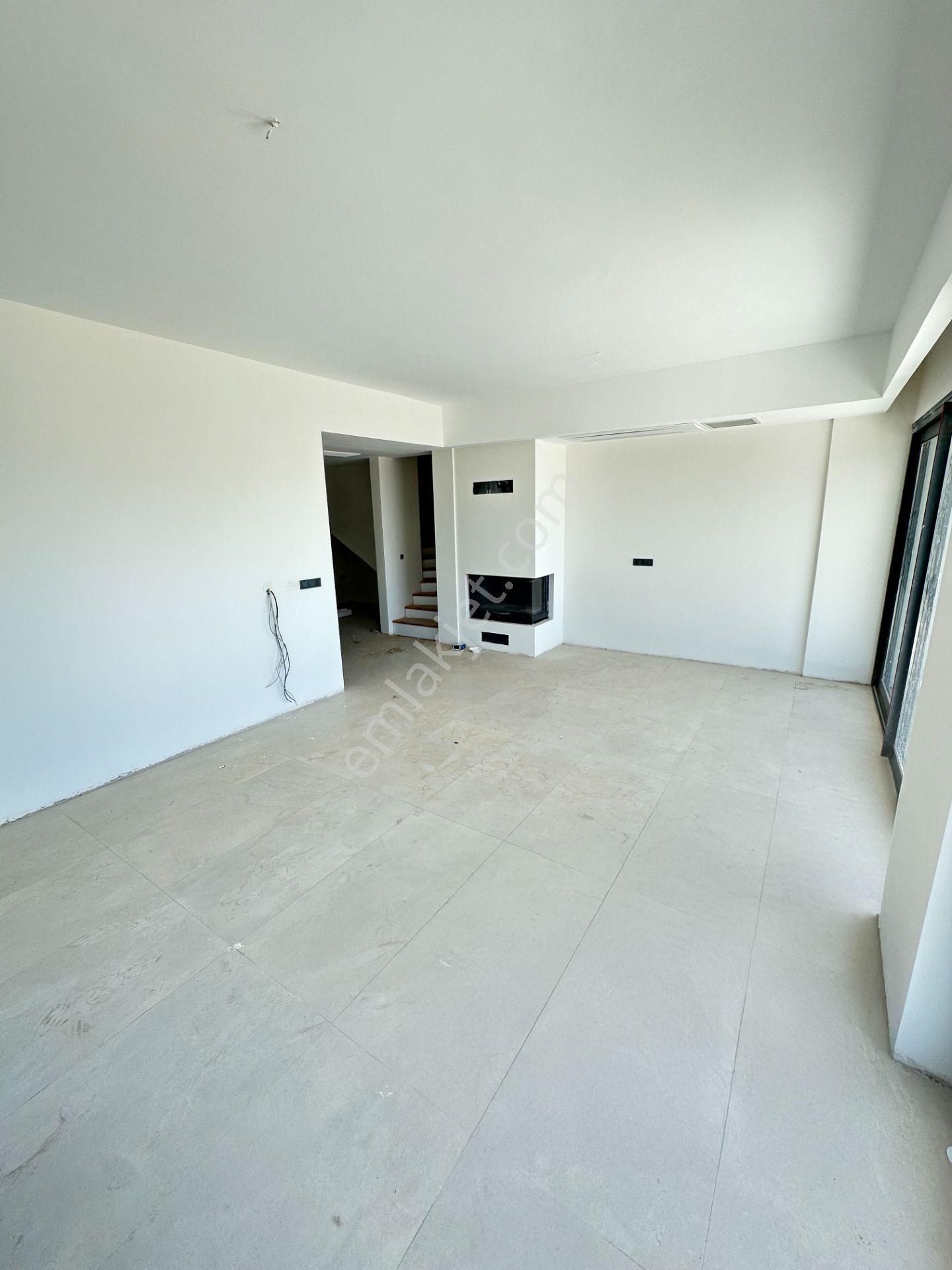 Mert Uçar'dan Satılık Menemen Villakent De Sıfır Villalar - Görsel 23