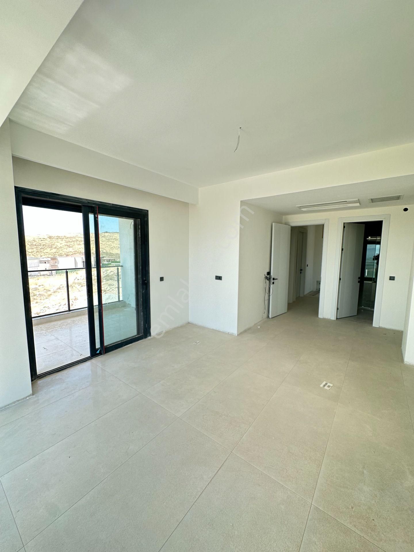 Mert Uçar'dan Satılık Menemen Villakent De Sıfır Villalar - Görsel 13