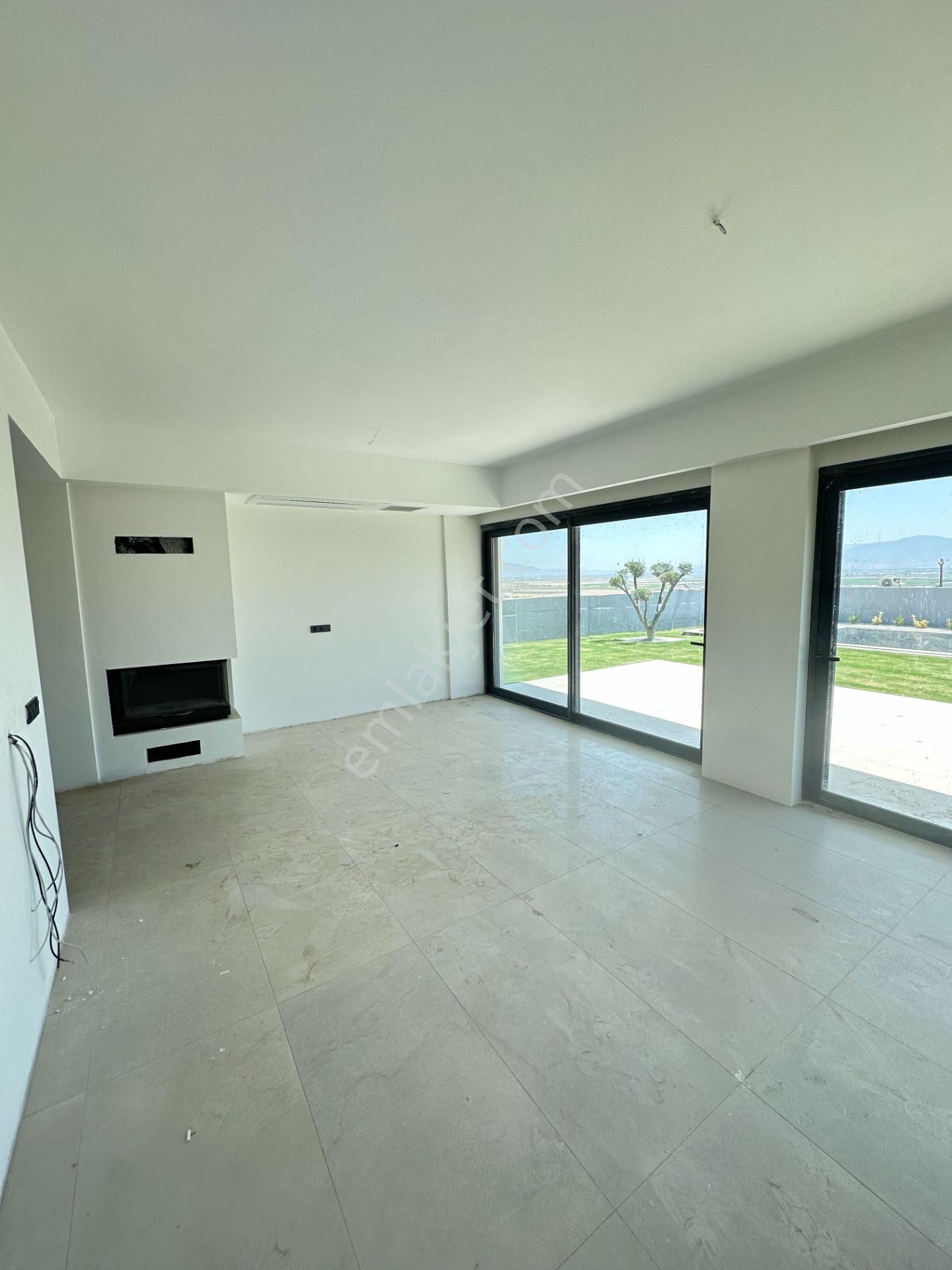 Mert Uçar'dan Satılık Menemen Villakent De Sıfır Villalar - Görsel 25