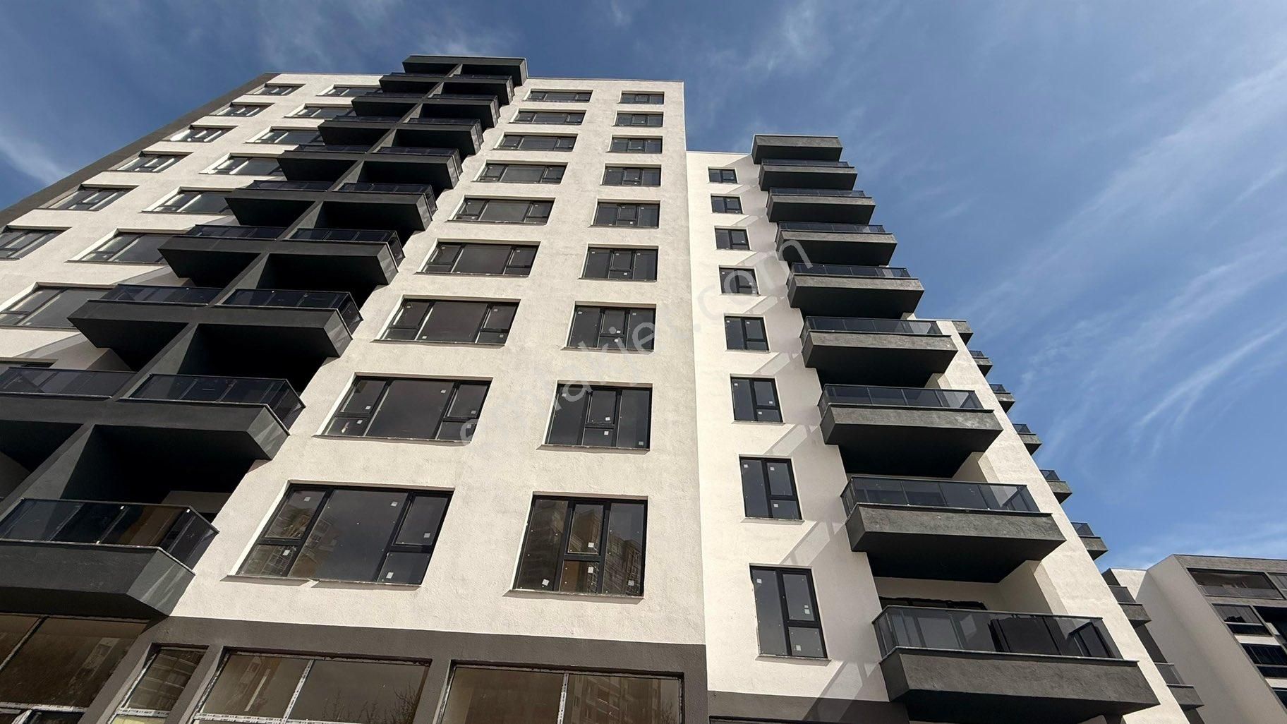 Yenimahalle Tunç Park Sitesinde Sıfır Satılık 3+1 Daire