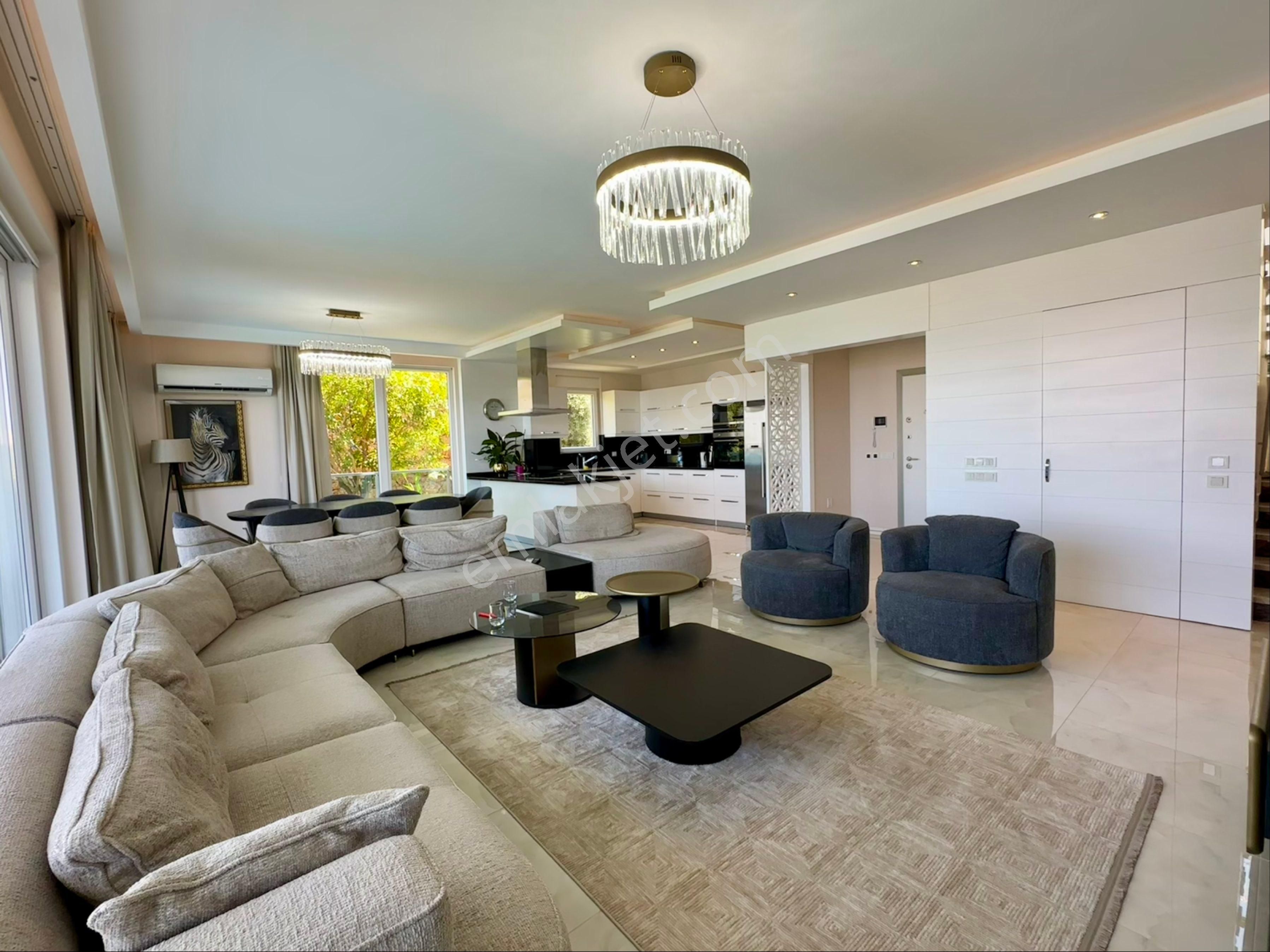 Kargıcak’da Deniz Kale Manzaralı Lüx Eşyalı Müstakil Villa - Görsel 15