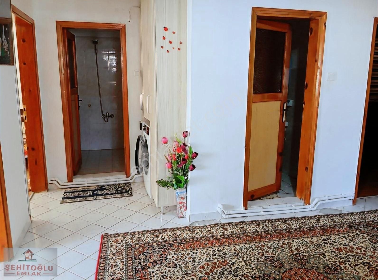 Çamlıca Mahallesi 3+1 Eşyaları İle Satılık Daire