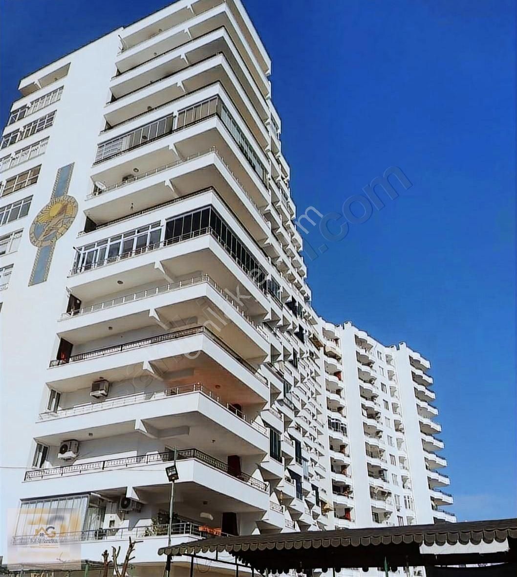 Mersin Mezitli Soli Civarı Havuzlu 2+1 Satılık Daire