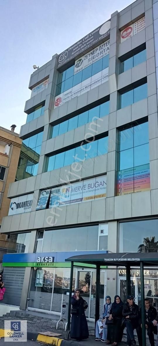 Trabzon Meydanda Ticaretin Kalbinde Kiralık Prestijli İş Yeri!