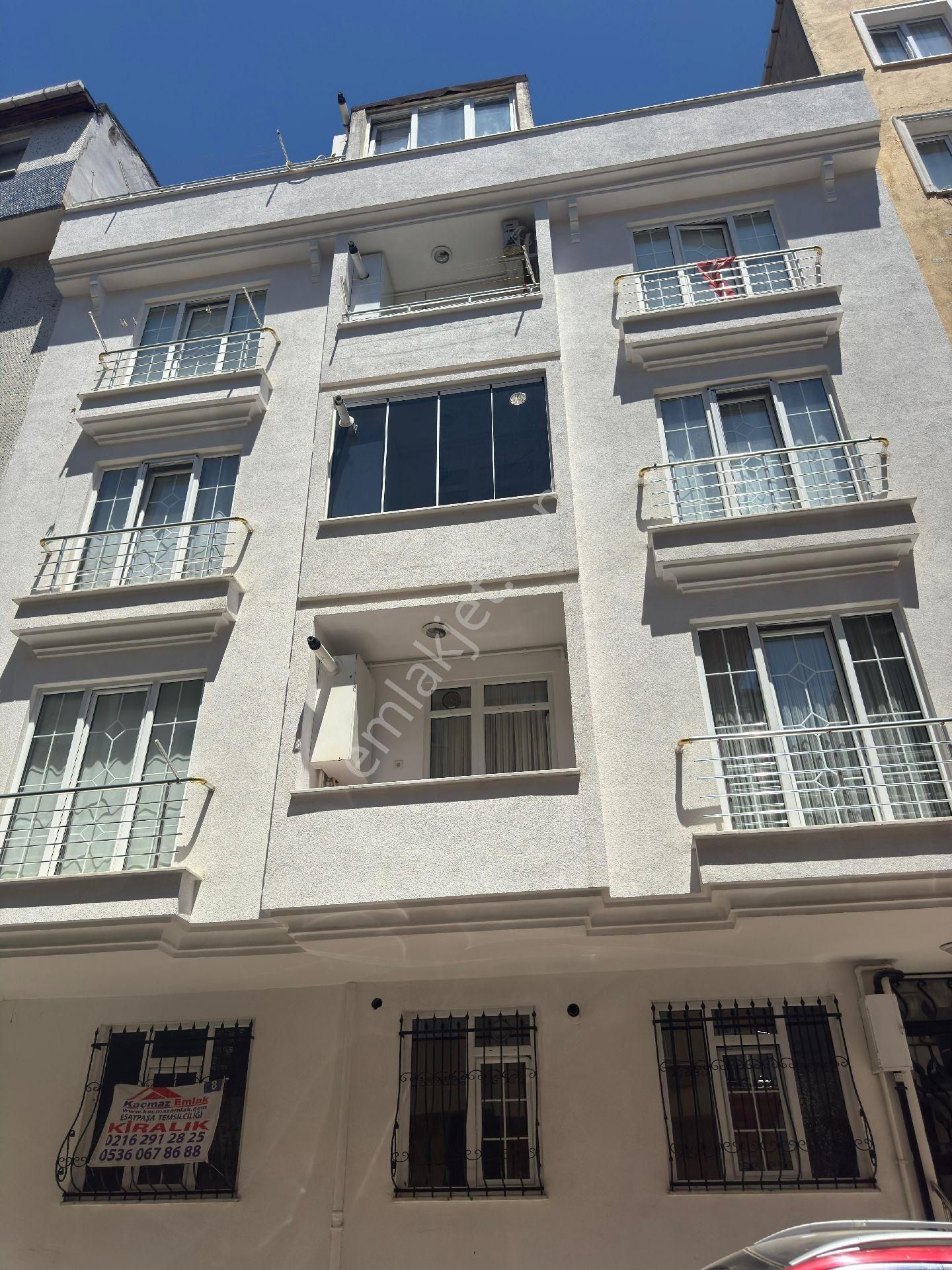 Esatpaşa'da Caddeye 50m Mesafede 2+1 Arakat