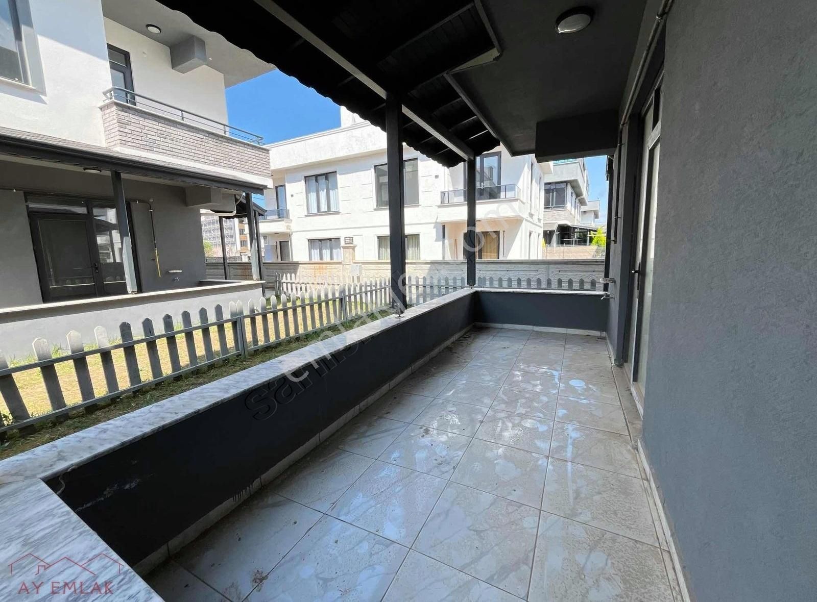 Site İçinde Müstakil Bahçeli,havuzlu,seyir Teraslı 3+1 Villa. - Görsel 2