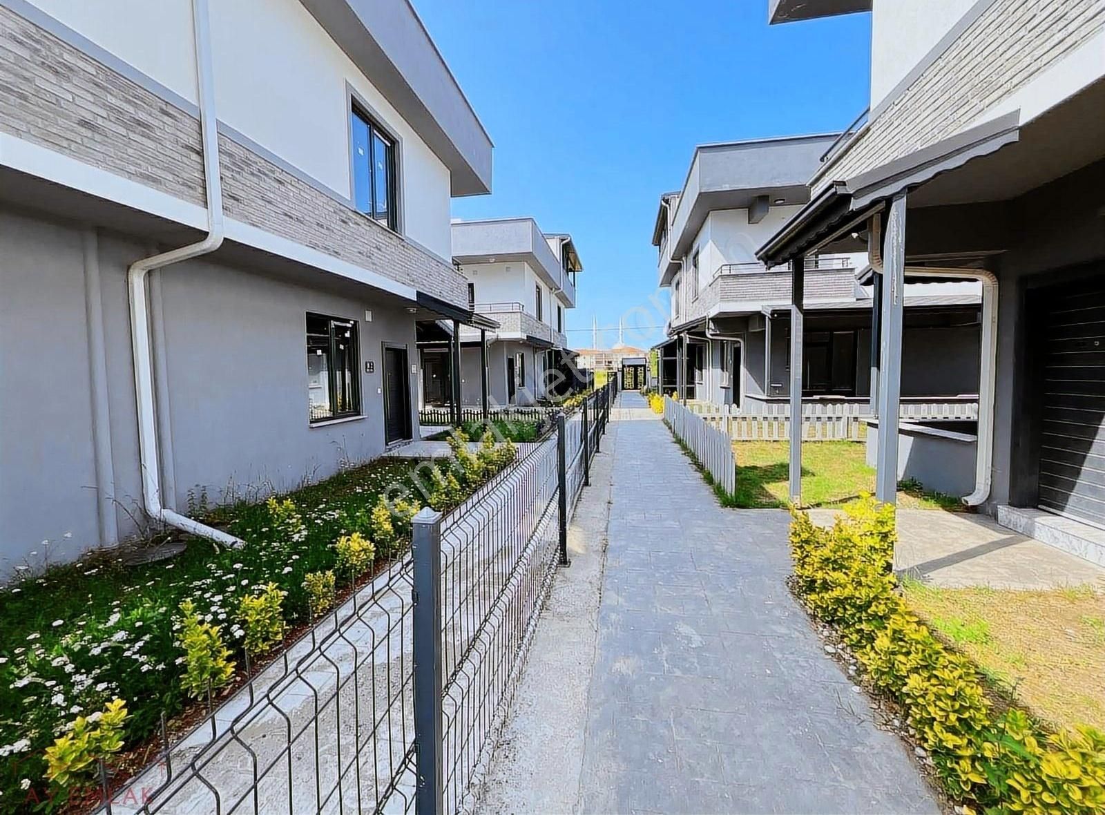 Site İçinde Müstakil Bahçeli,havuzlu,seyir Teraslı 3+1 Villa. - Görsel 8