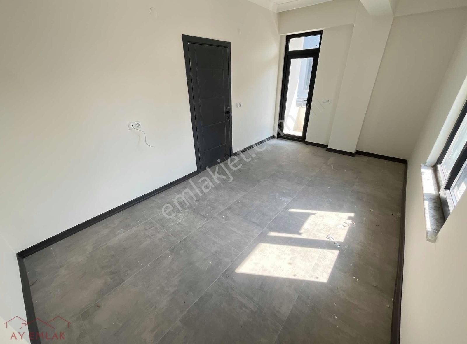 Site İçinde Müstakil Bahçeli,havuzlu,seyir Teraslı 3+1 Villa. - Görsel 13