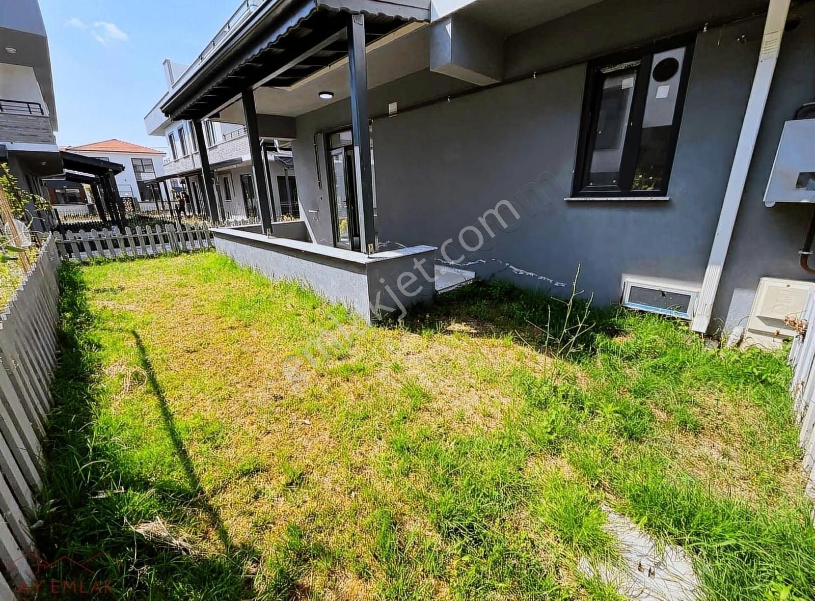 Site İçinde Müstakil Bahçeli,havuzlu,seyir Teraslı 3+1 Villa. - Görsel 12