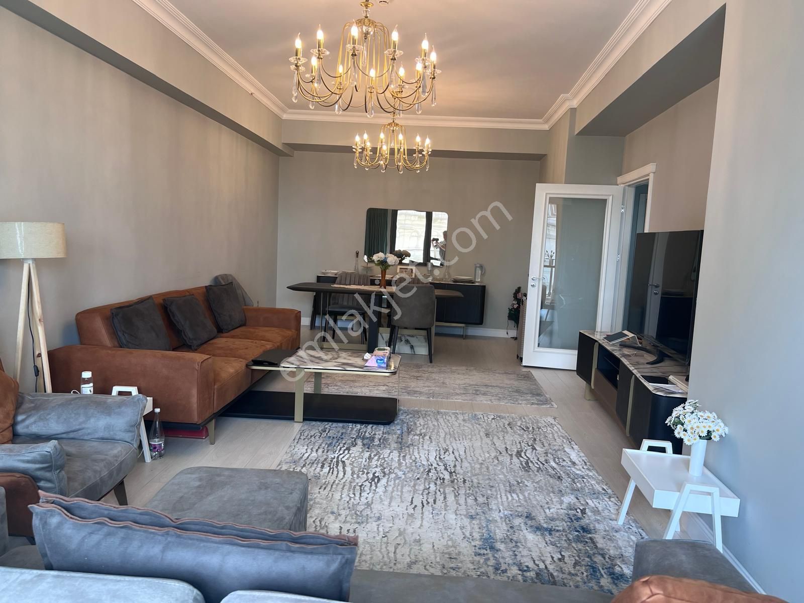 Kiptaş Venezia Mega Kiralık Kapalı Mutfak Avm Mnzr. 2 Banyolu Balkonlu 2+1 Daire