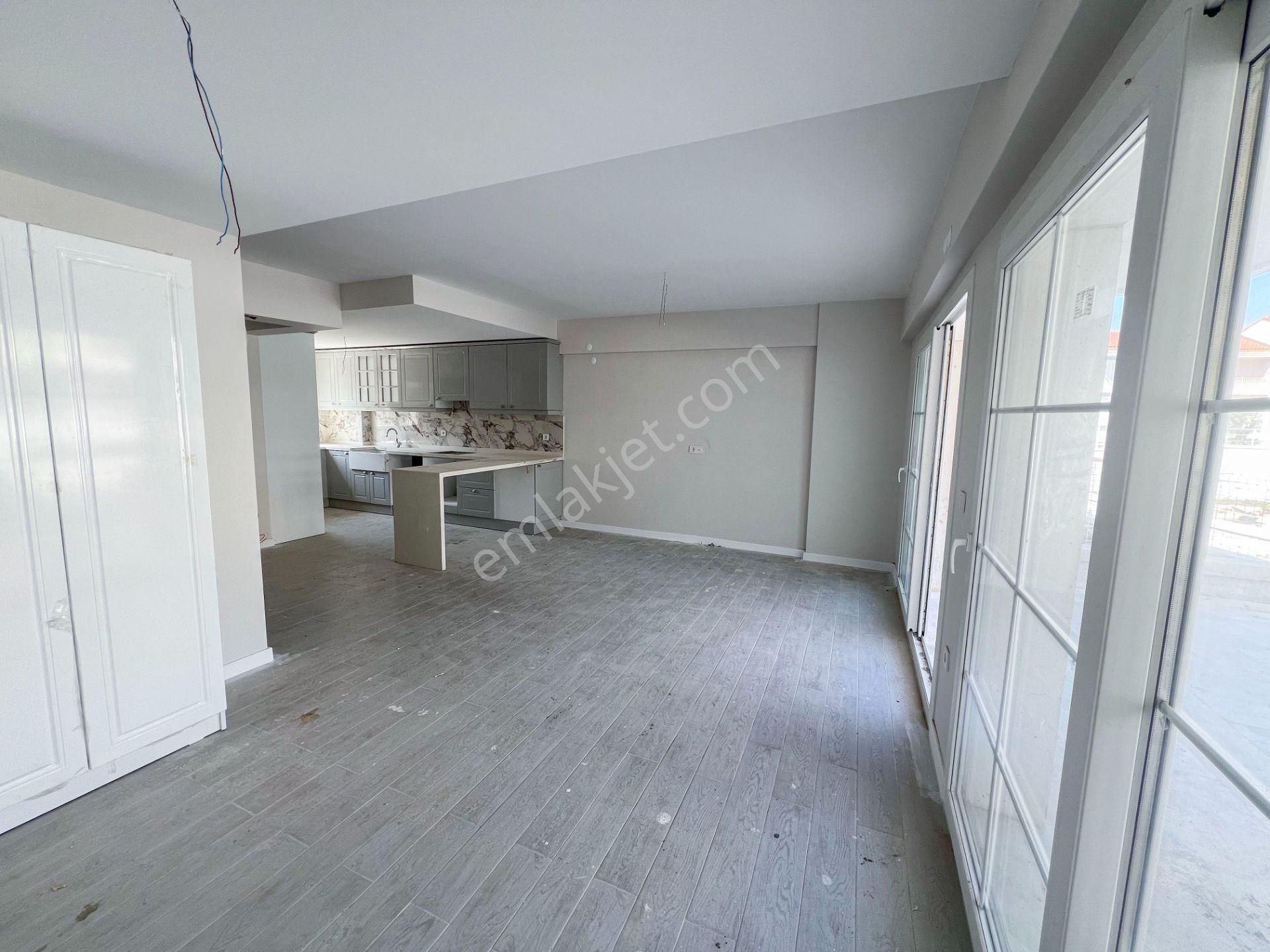 Mert Uçar'dan Satılık Yeni Foça Port Villaların Da 3+1 Dubleks - Görsel 9