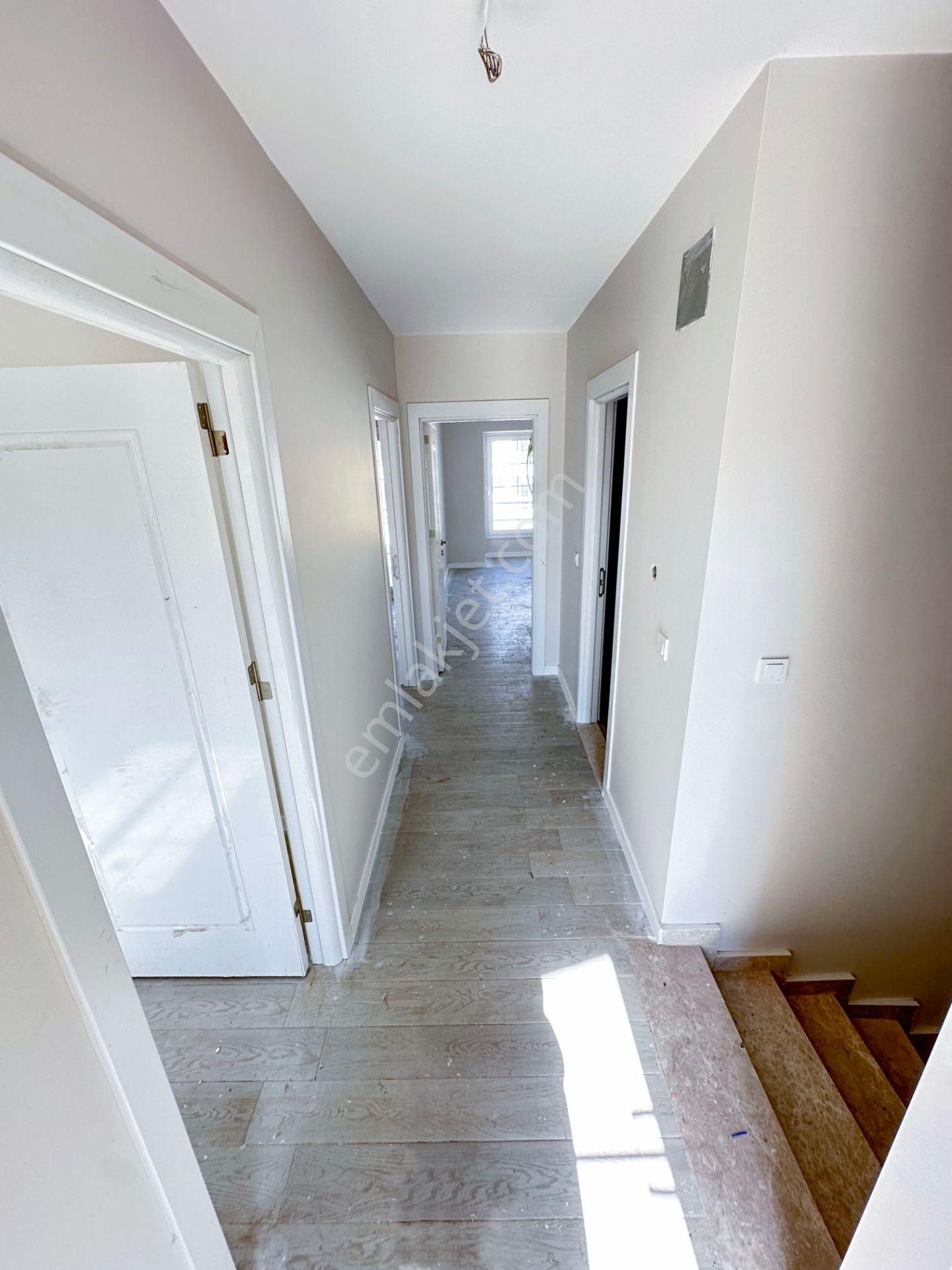 Mert Uçar'dan Satılık Yeni Foça Port Villaların Da 3+1 Dubleks - Görsel 32