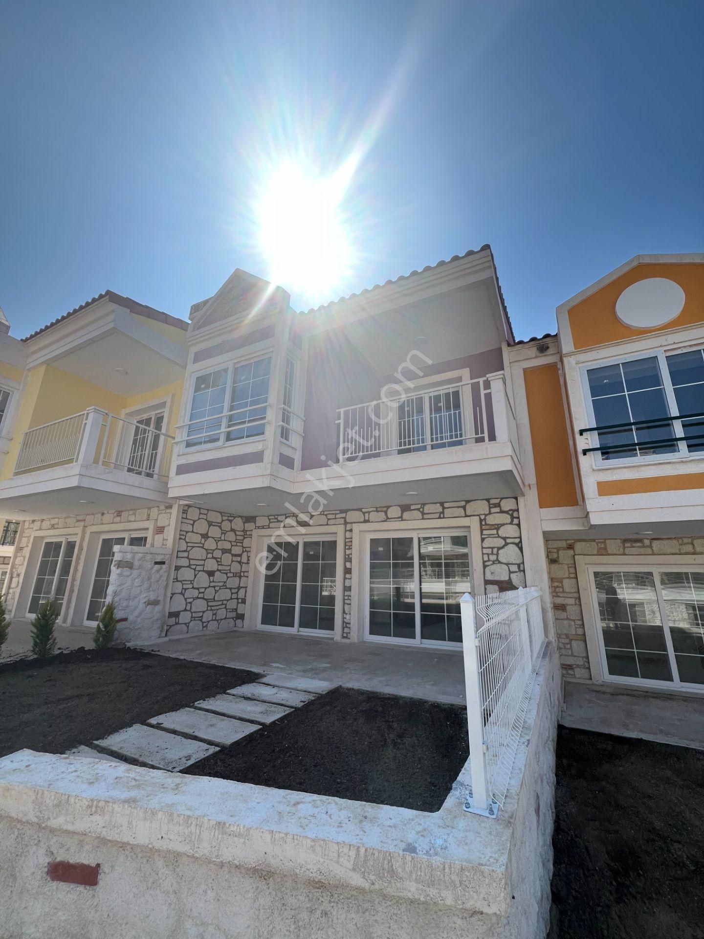 Mert Uçar'dan Satılık Yeni Foça Port Villaların Da 3+1 Dubleks - Görsel 4