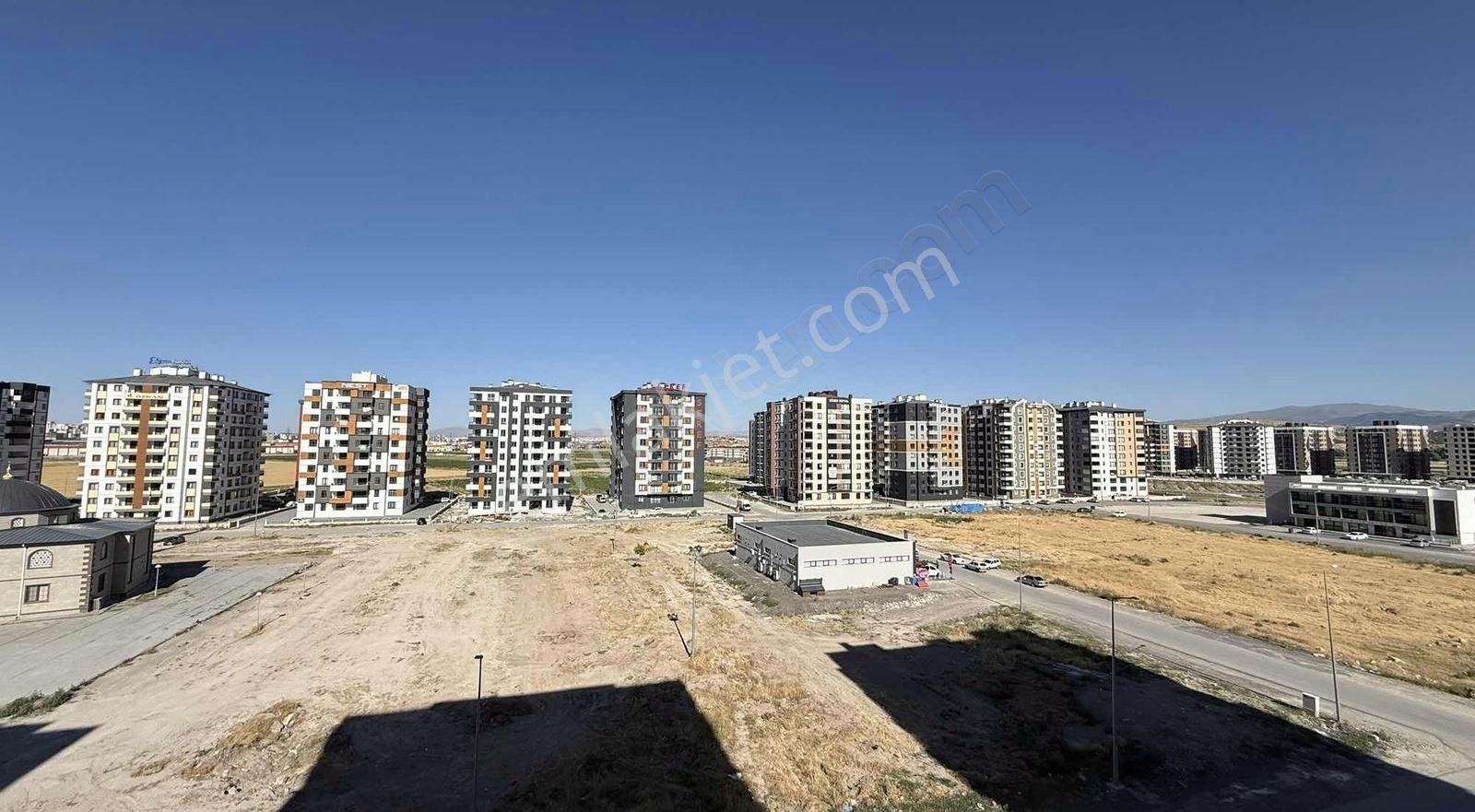 Emlak Ofisimden Şehir Hastanesi Karşısı 2+1 Satılık Lüks Daire