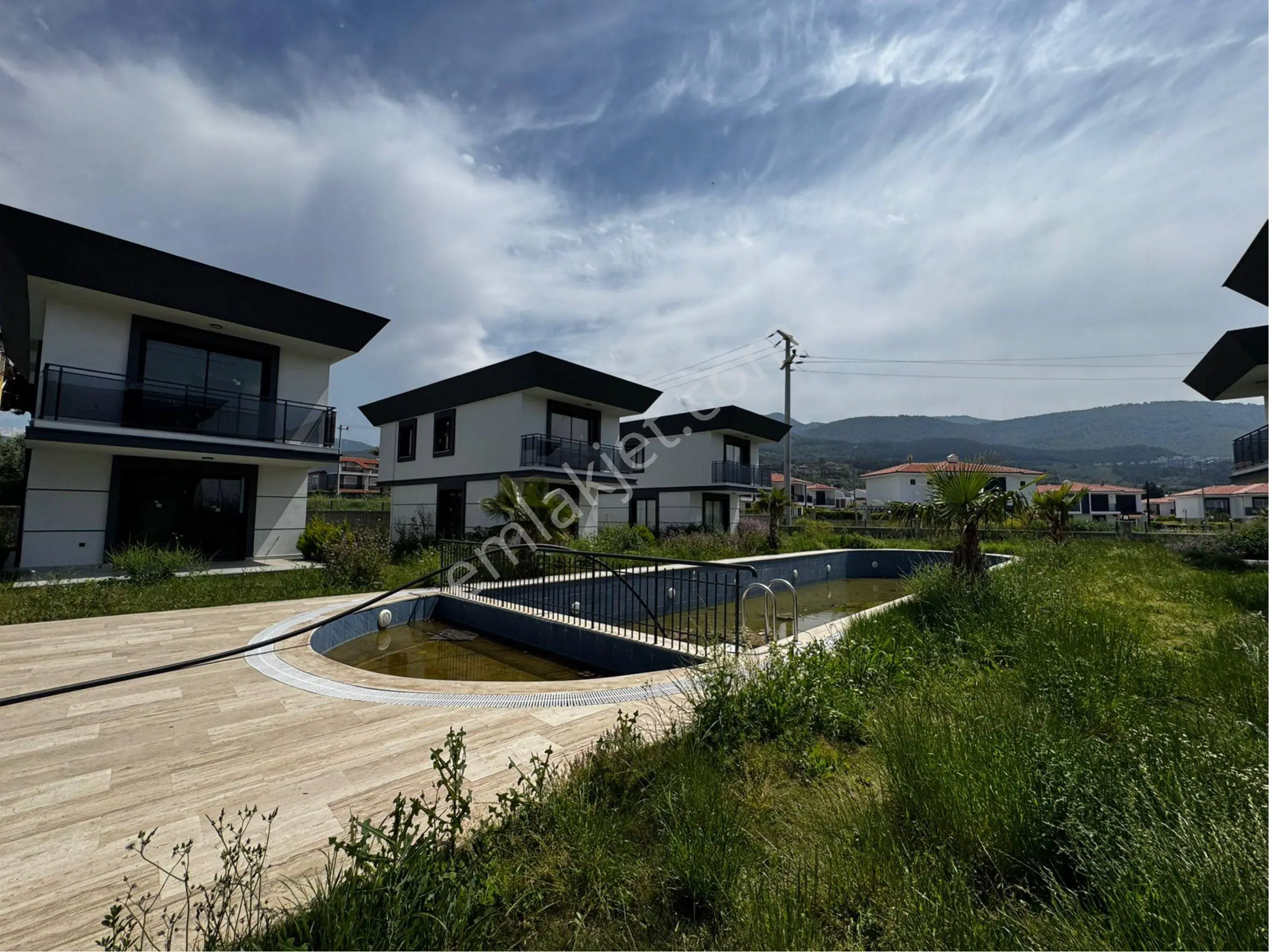 Denize Yakın Site İçi Tek Müstakil 2+1 Villa - Görsel 3