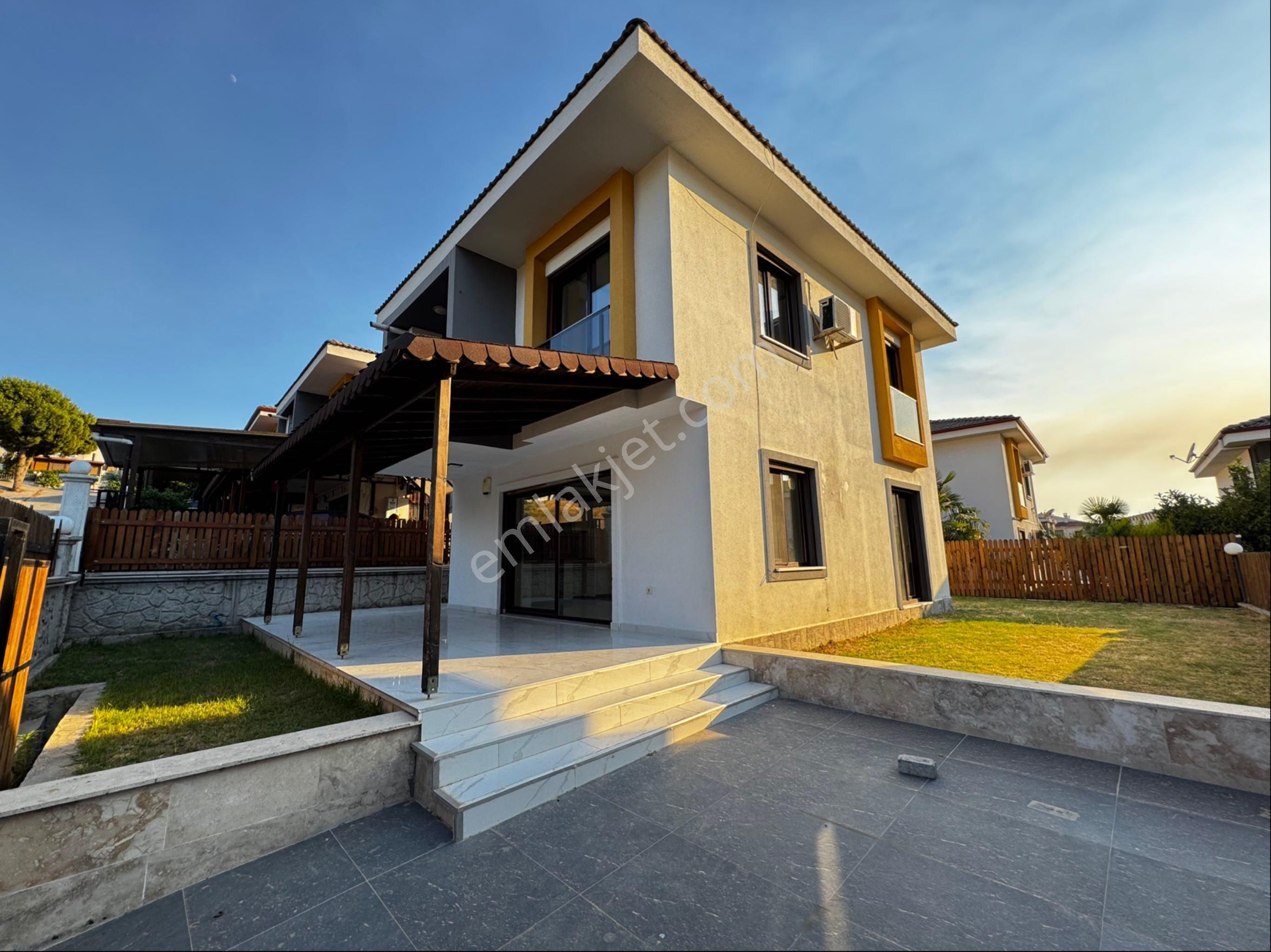 Kusadası’nda Fırsat Müstakil 4+1 Villa