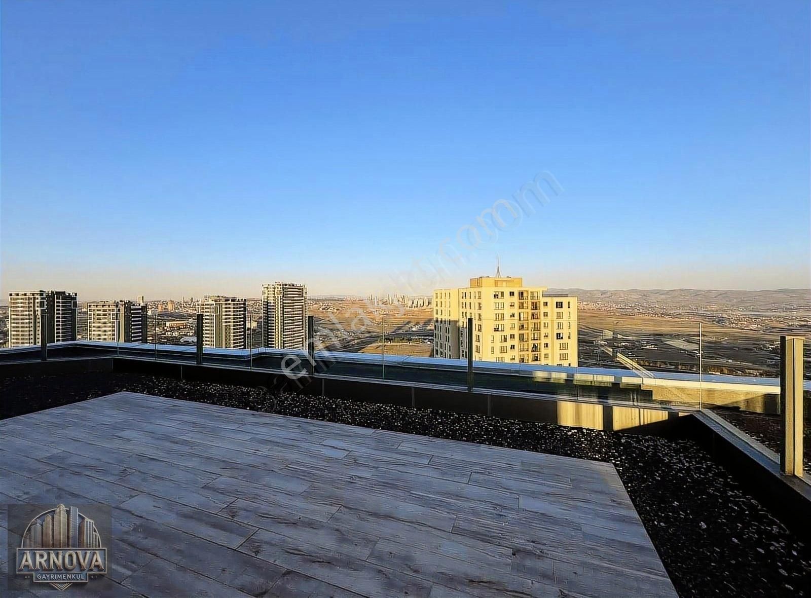 İncek Atabilge Sitesinde 4+2 Teraslı Manzaralı Satılık Daire