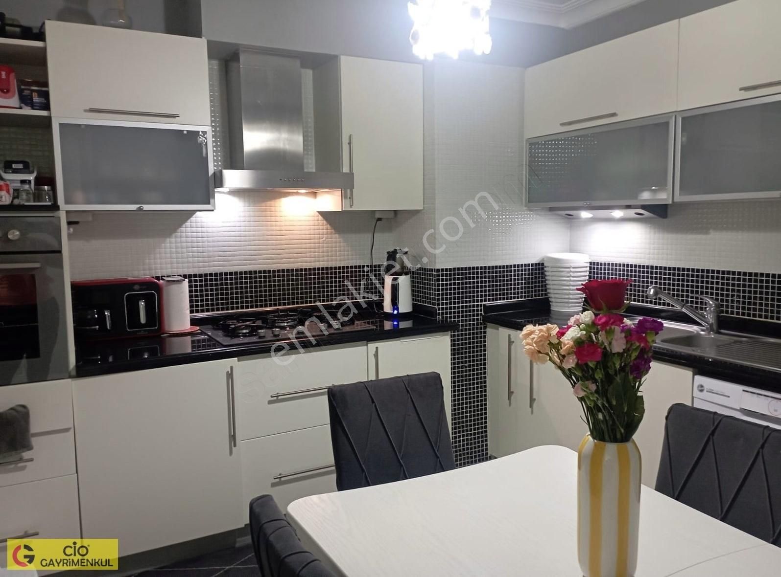 Cio Gayrimenkul'den Karaağaç Mah Satılık3+1 Dere Manzaralı Daire