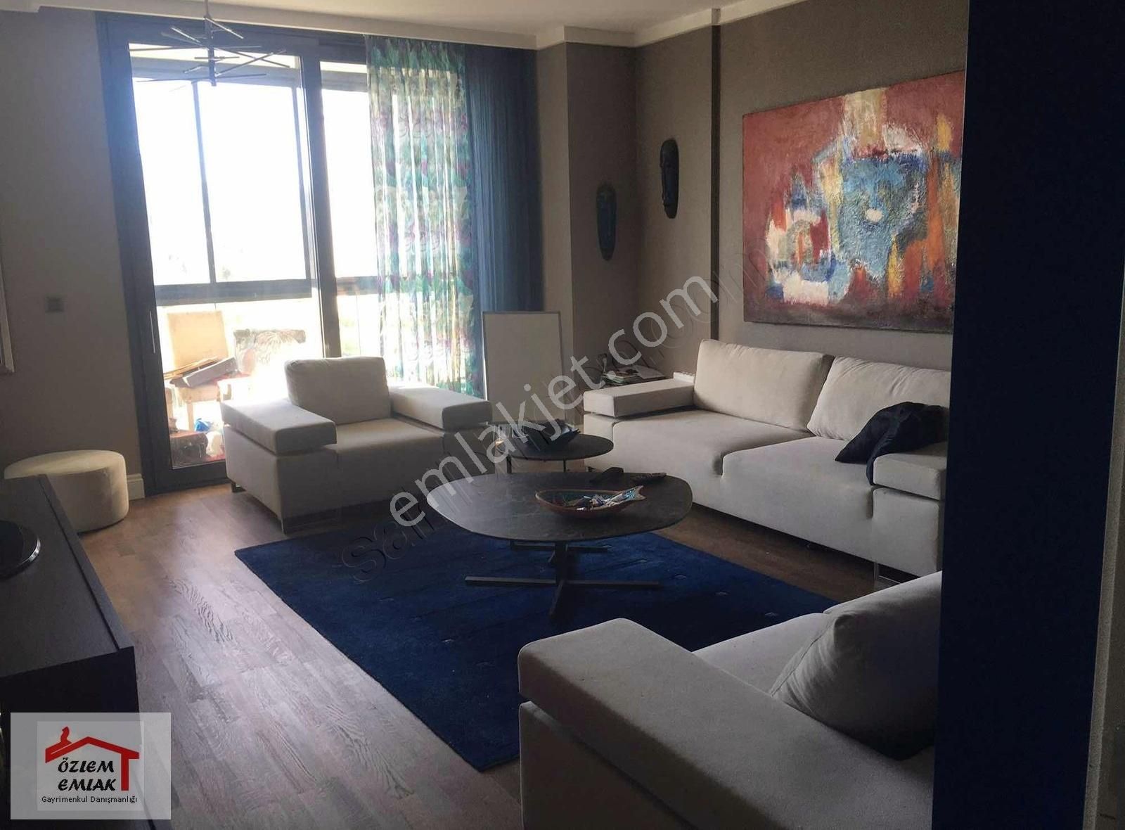Alacaatlıda 5+1 Ara Kat 4 Banyolu Güvenlikli Daire