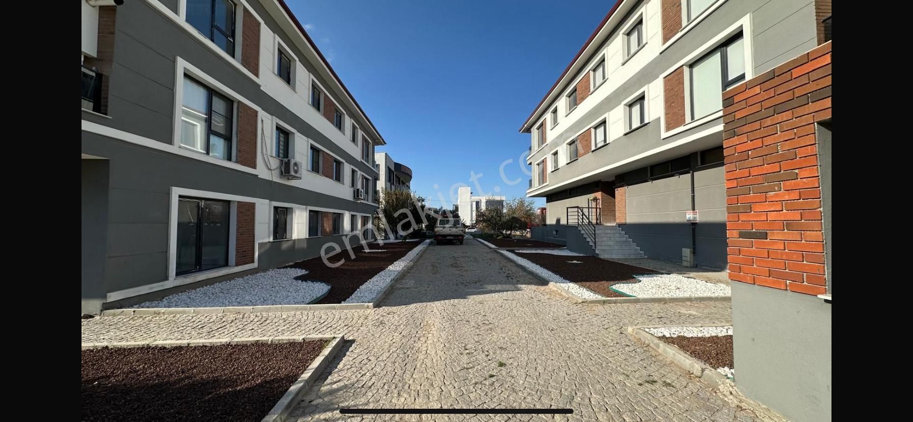 Bahçe Konakları Sitesinde Geniş 2+1 Yeni Daire Kiralık